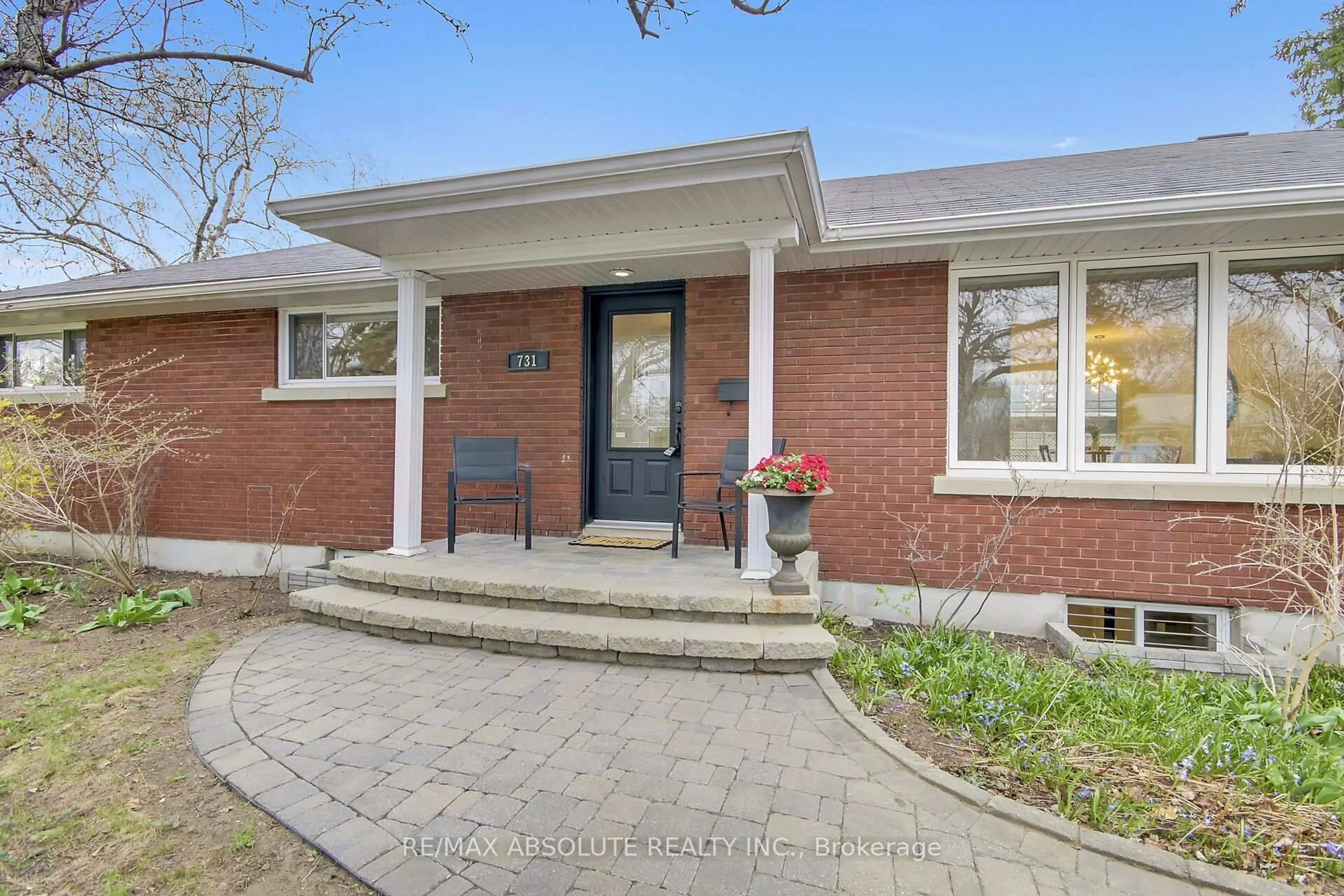 Home with brick exterior material, street for 731 Dovercourt Ave, Ottawa Ontario K2A 0W9
