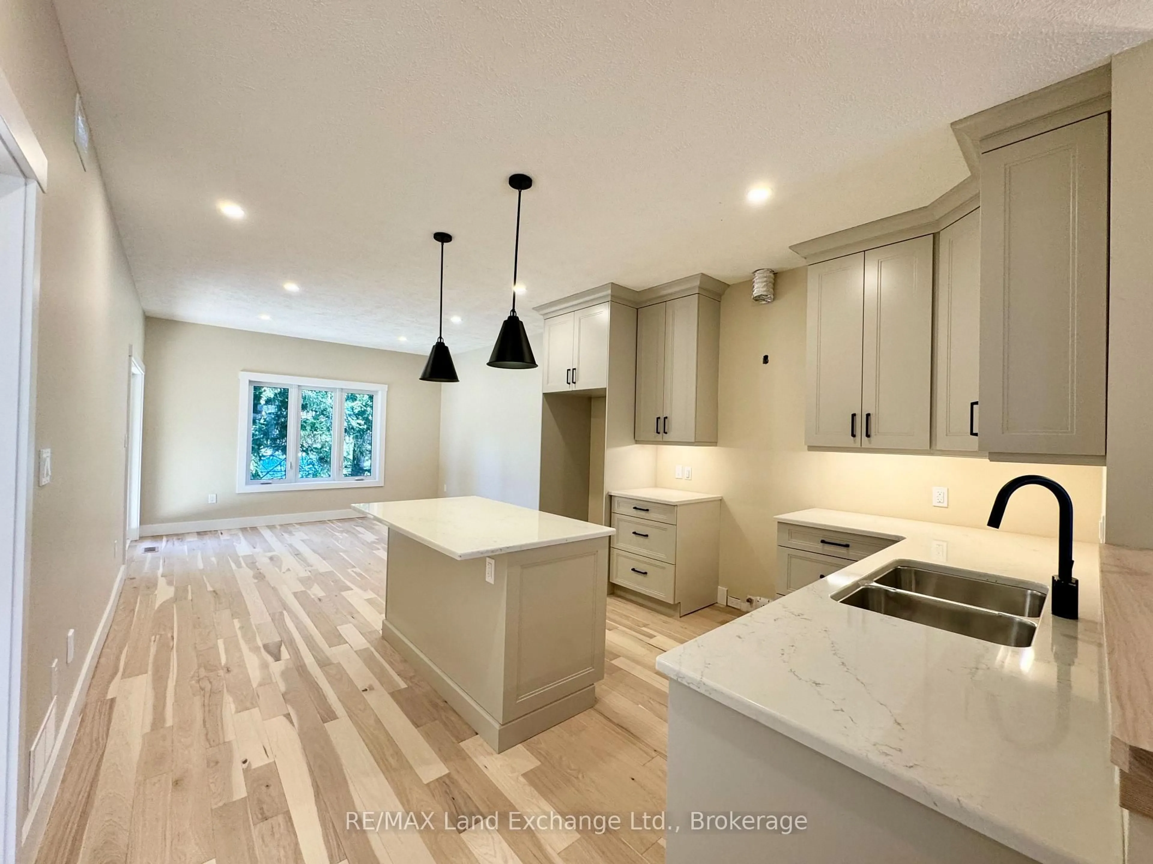 Open concept kitchen, unknown for 15 NYAH Crt, Kincardine Ontario N0G 2T0