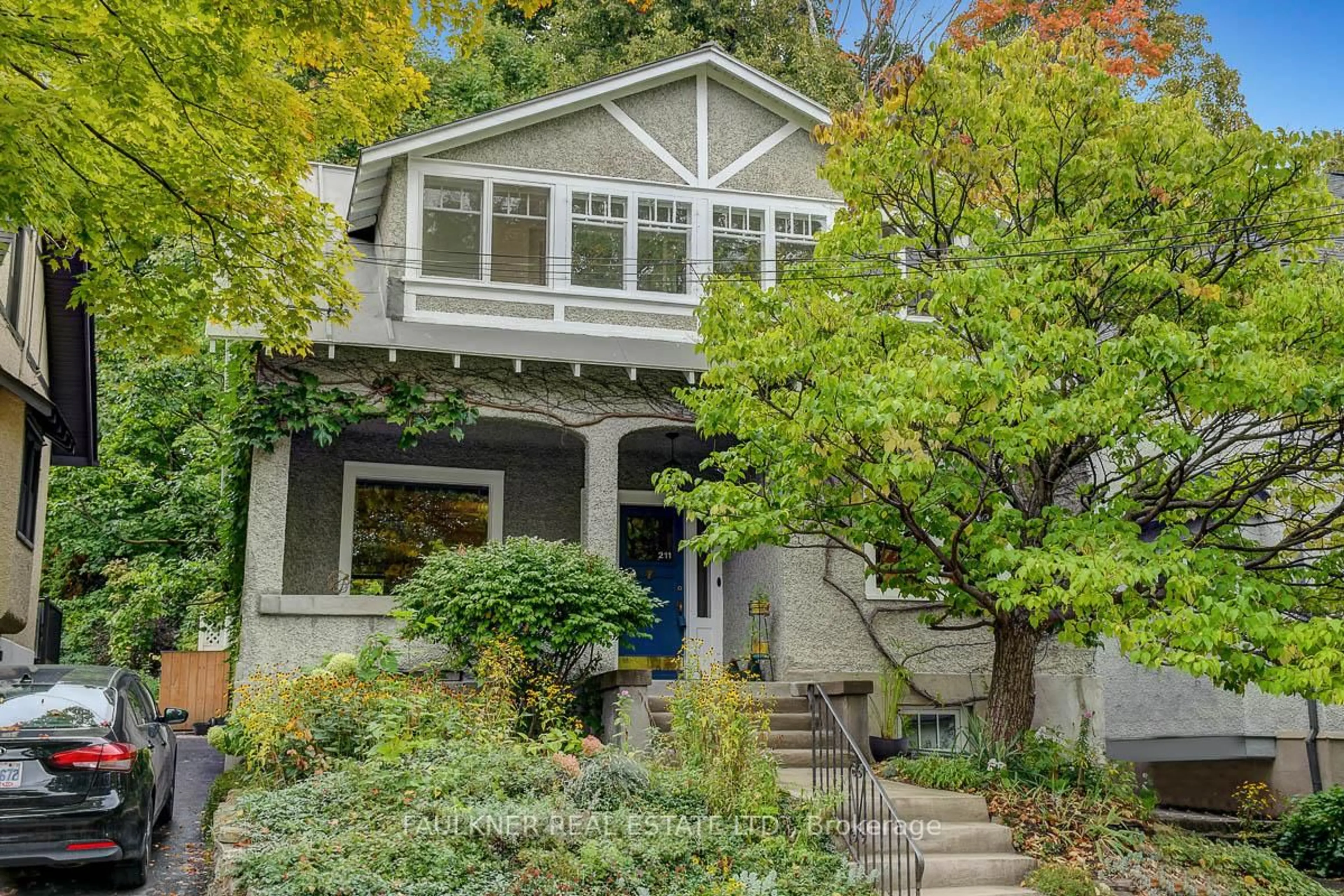 Unknown for 211 Sunnyside Ave, Ottawa Ontario K1S 0R4