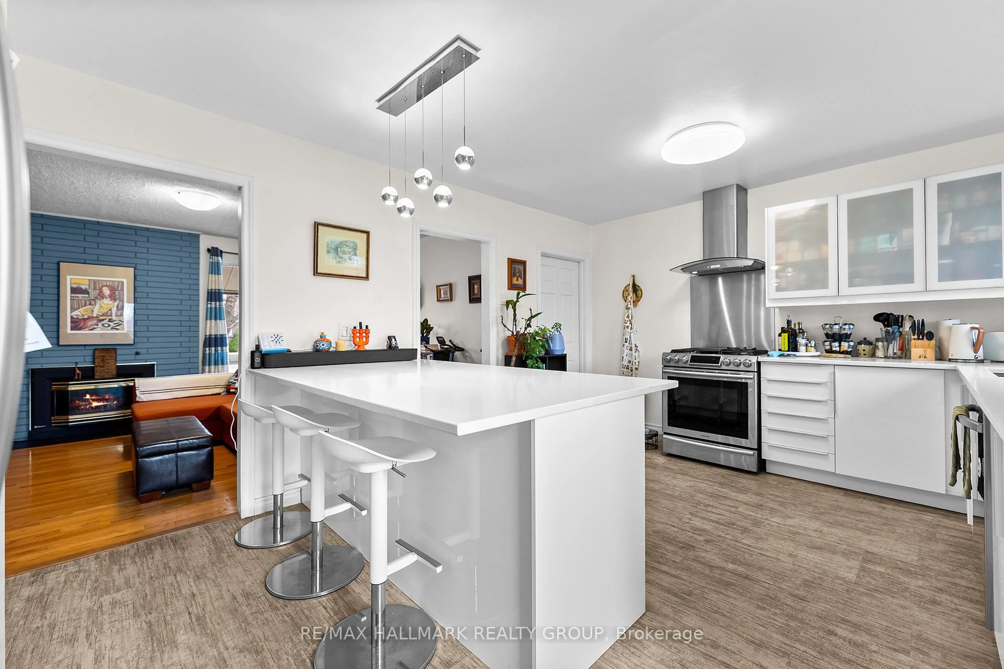 Open concept kitchen, unknown for 1318 Avenue Q, Ottawa Ontario K1G 0B6