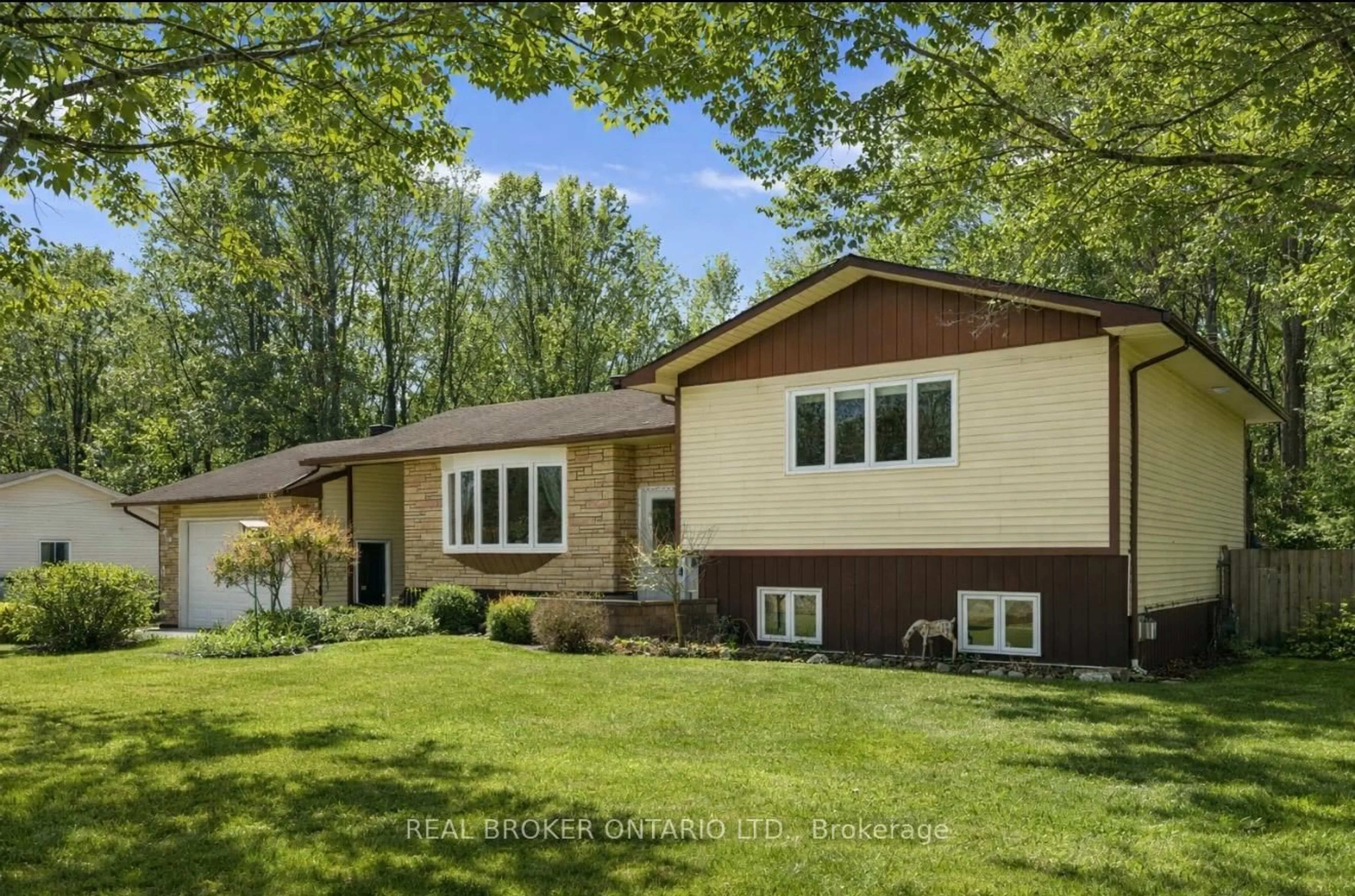 Home with vinyl exterior material, street for 189 Maple Grove St, The Nation Ontario K0A 1W0