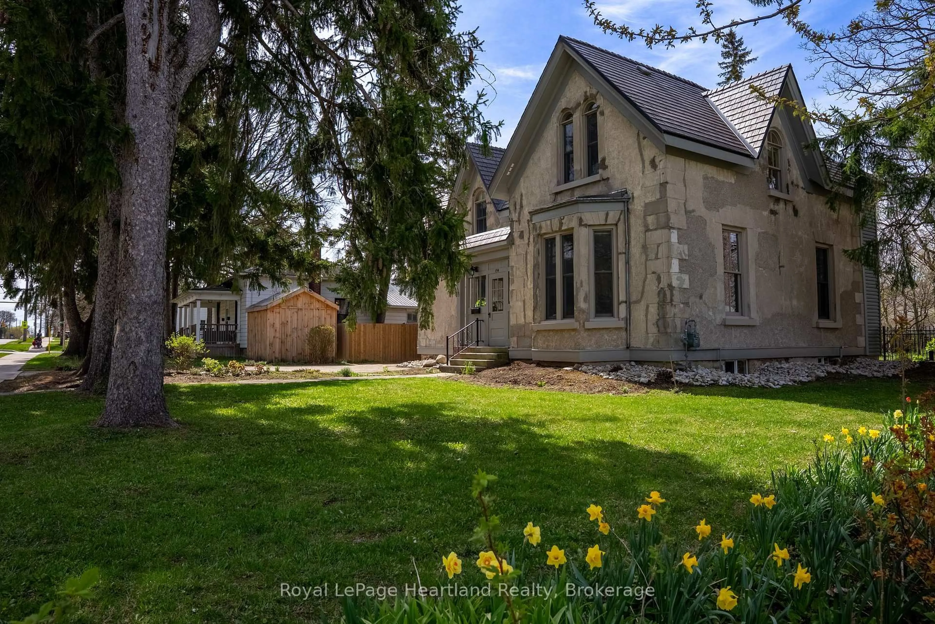 A pic from outside/outdoor area/front of a property/back of a property/a pic from drone, street for 154 Ontario St, Central Huron Ontario N0M 1L0