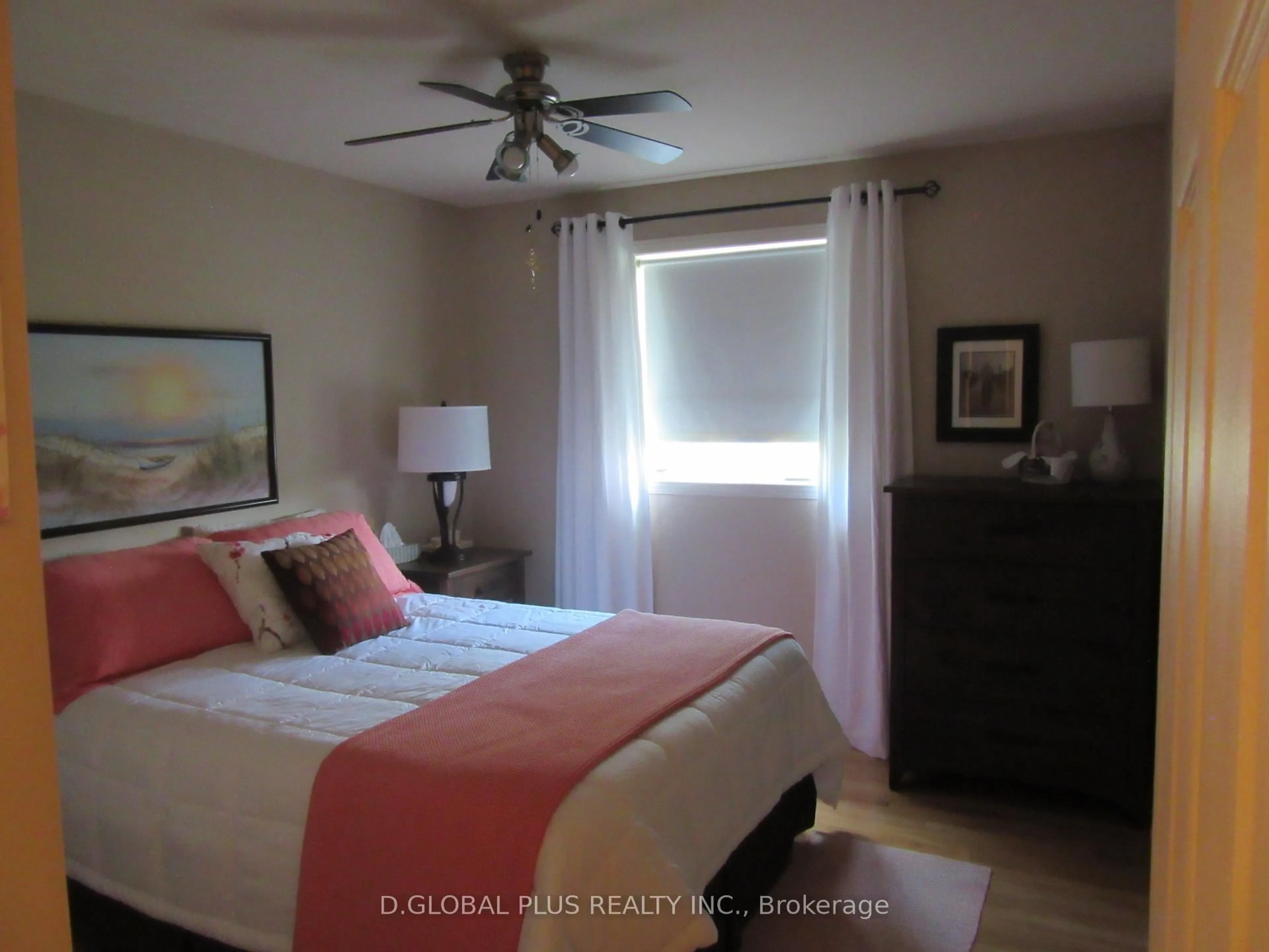 A pic of a room for 8 David St, South Stormont Ontario K0C 1M0