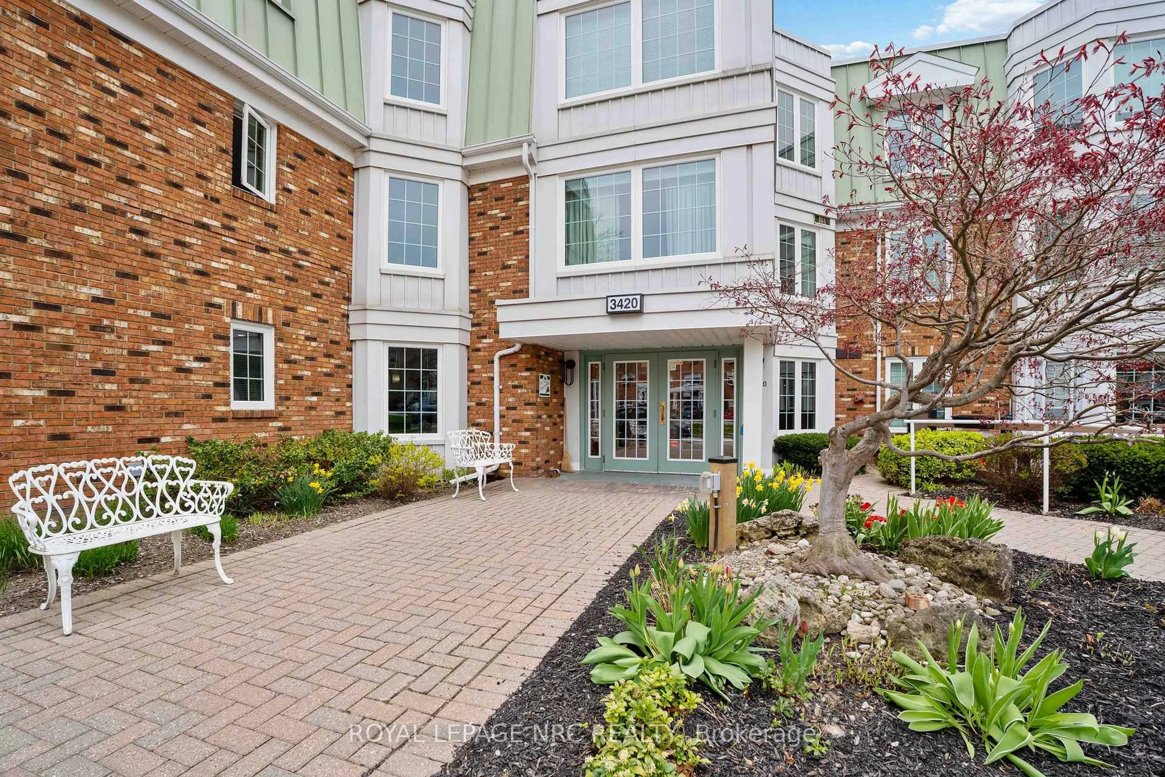 Patio, unknown for 3420 FREDERICK Ave #121, Lincoln Ontario L0R 2C0