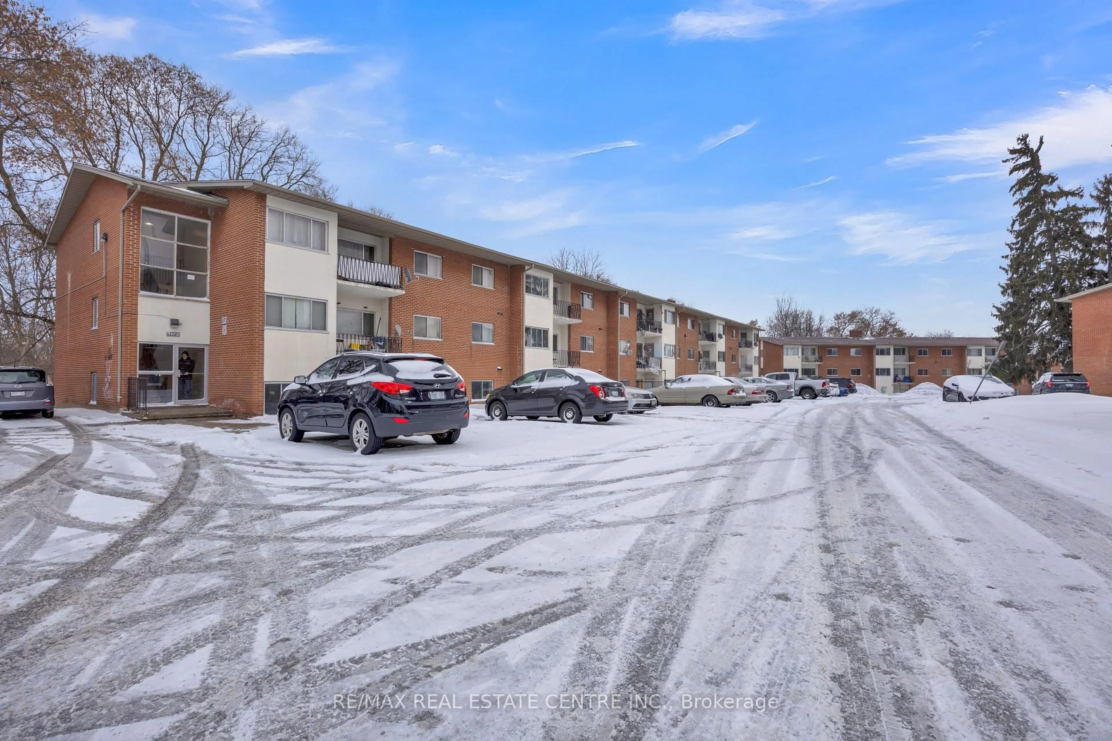 Unknown for 1172 Hamilton Rd #308, London East Ontario N5W 1A9