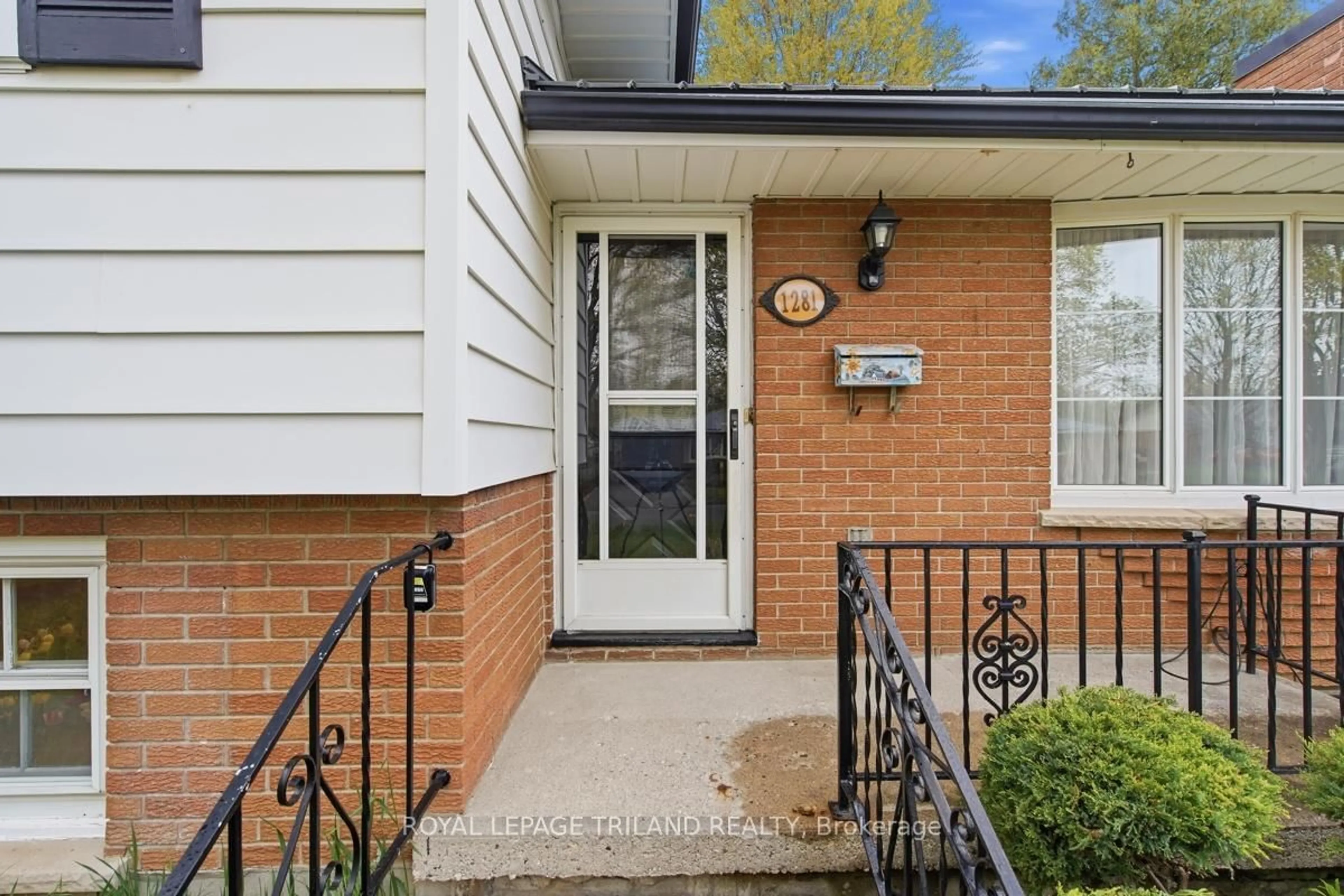 Unknown for 1281 Victoria Dr, London East Ontario N5Y 4E5