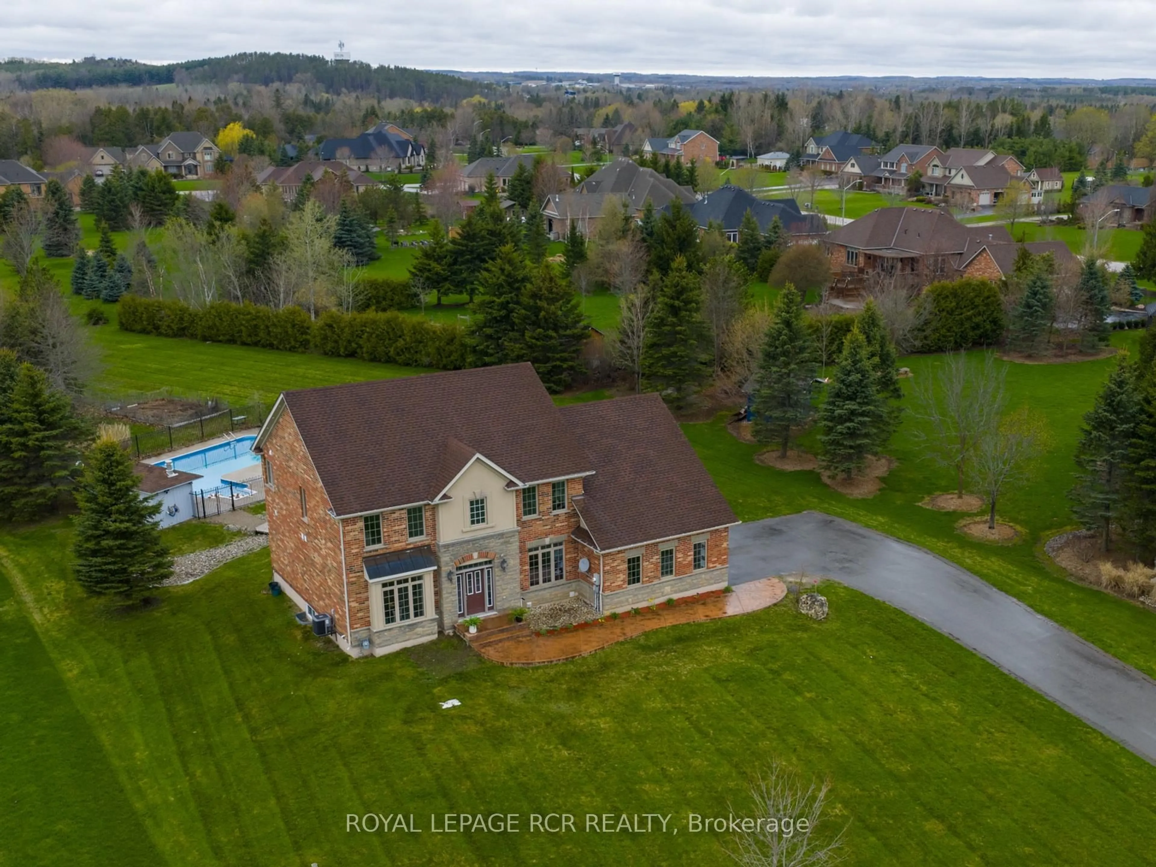 A pic from outside/outdoor area/front of a property/back of a property/a pic from drone, water/lake/river/ocean view for 18 Leenders Lane, Erin Ontario N0B 1T0