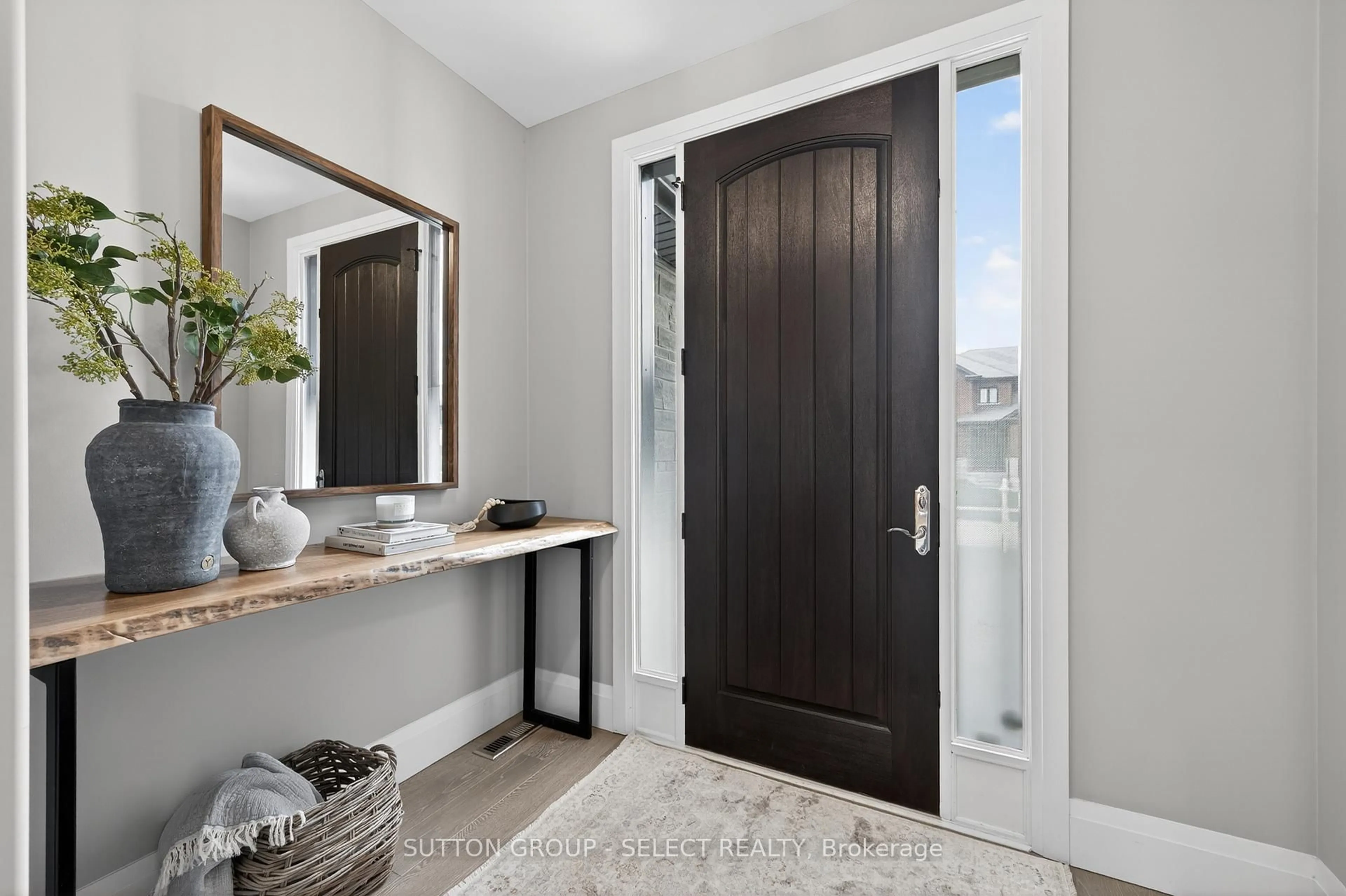 Indoor entryway for 761 Hickorystick Key, London North Ontario N6G 0M9