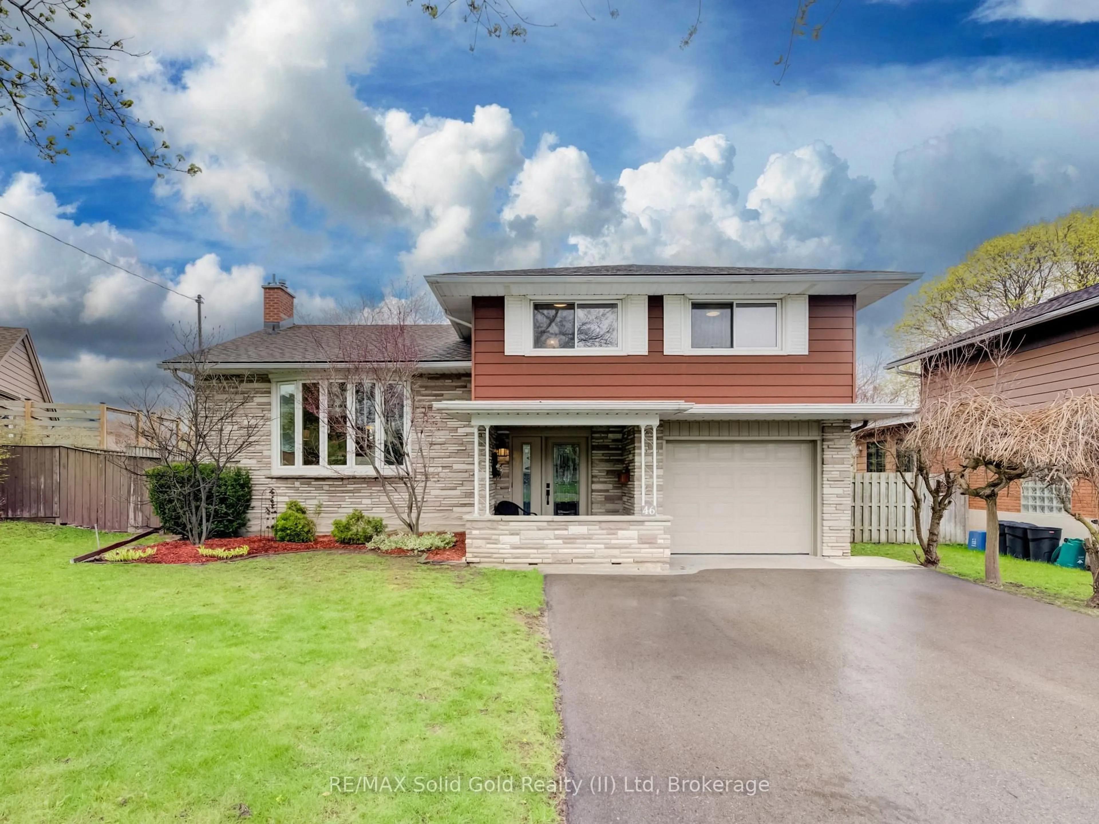 Home with brick exterior material, street for 46 Peachwood Crt, Kitchener Ontario N2B 1S6