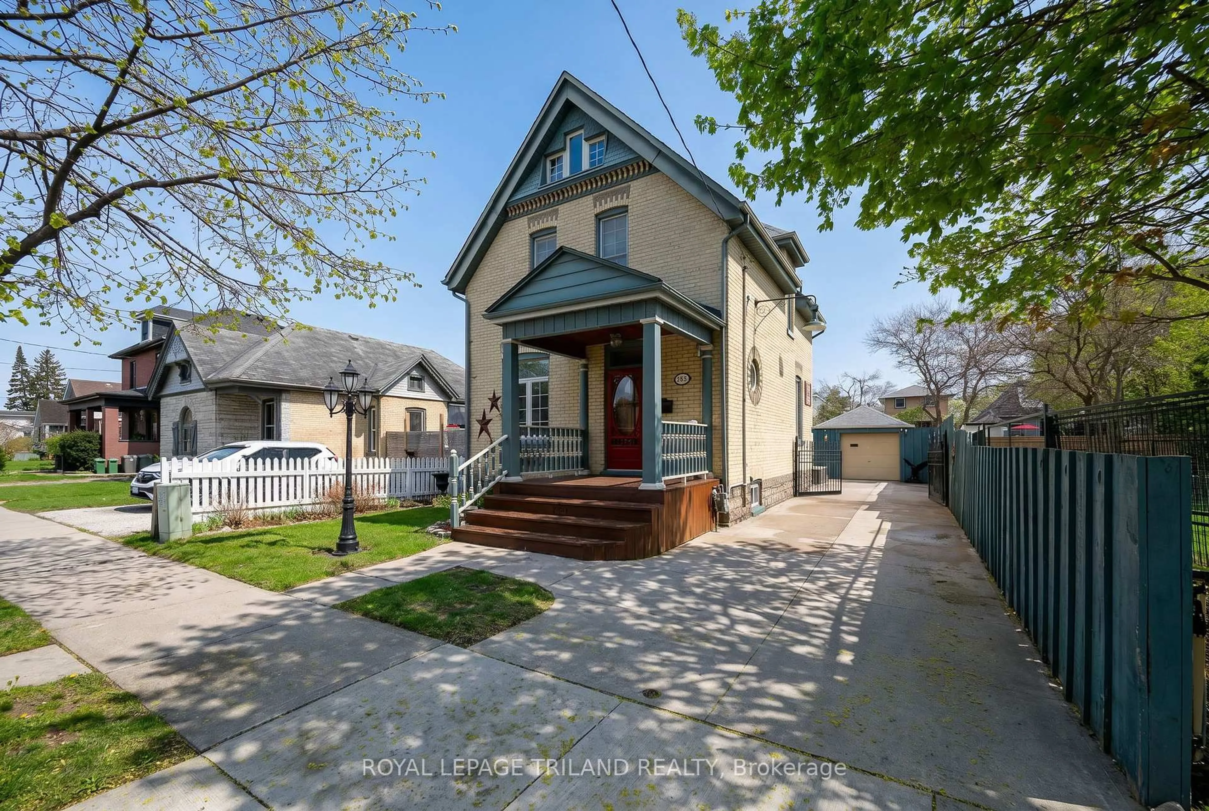 Unknown for 145 Price St, London East Ontario N5Z 2J4