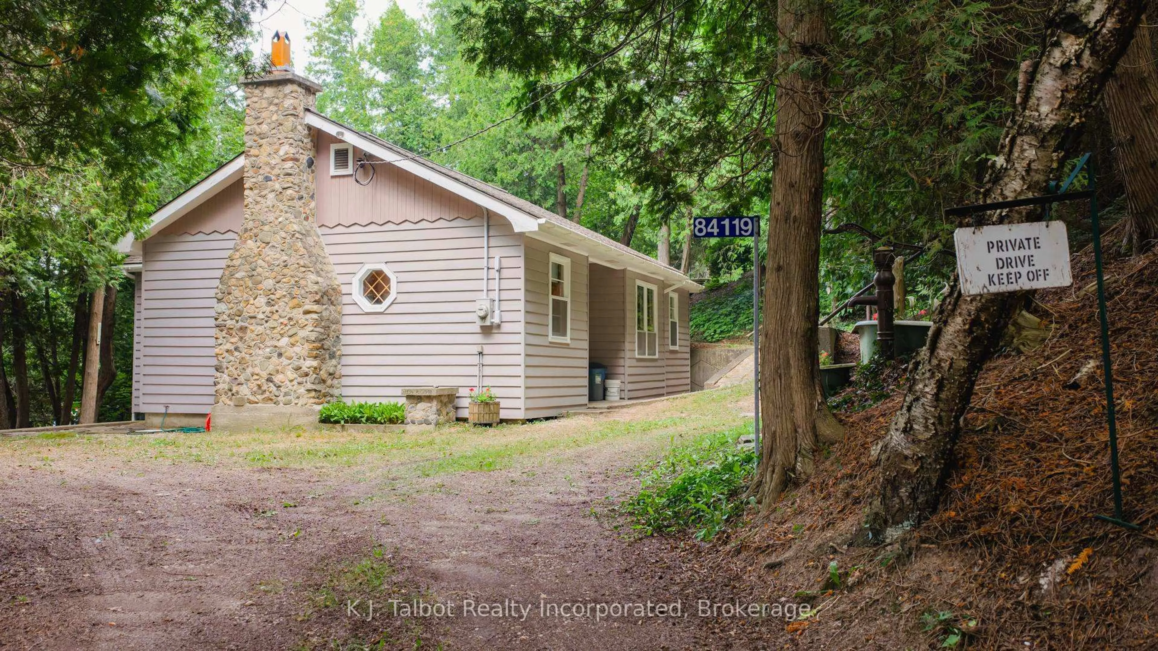Unknown for 84119 Lakeview Dr, Ashfield-Colborne-Wawanosh Ontario N7A 3X9