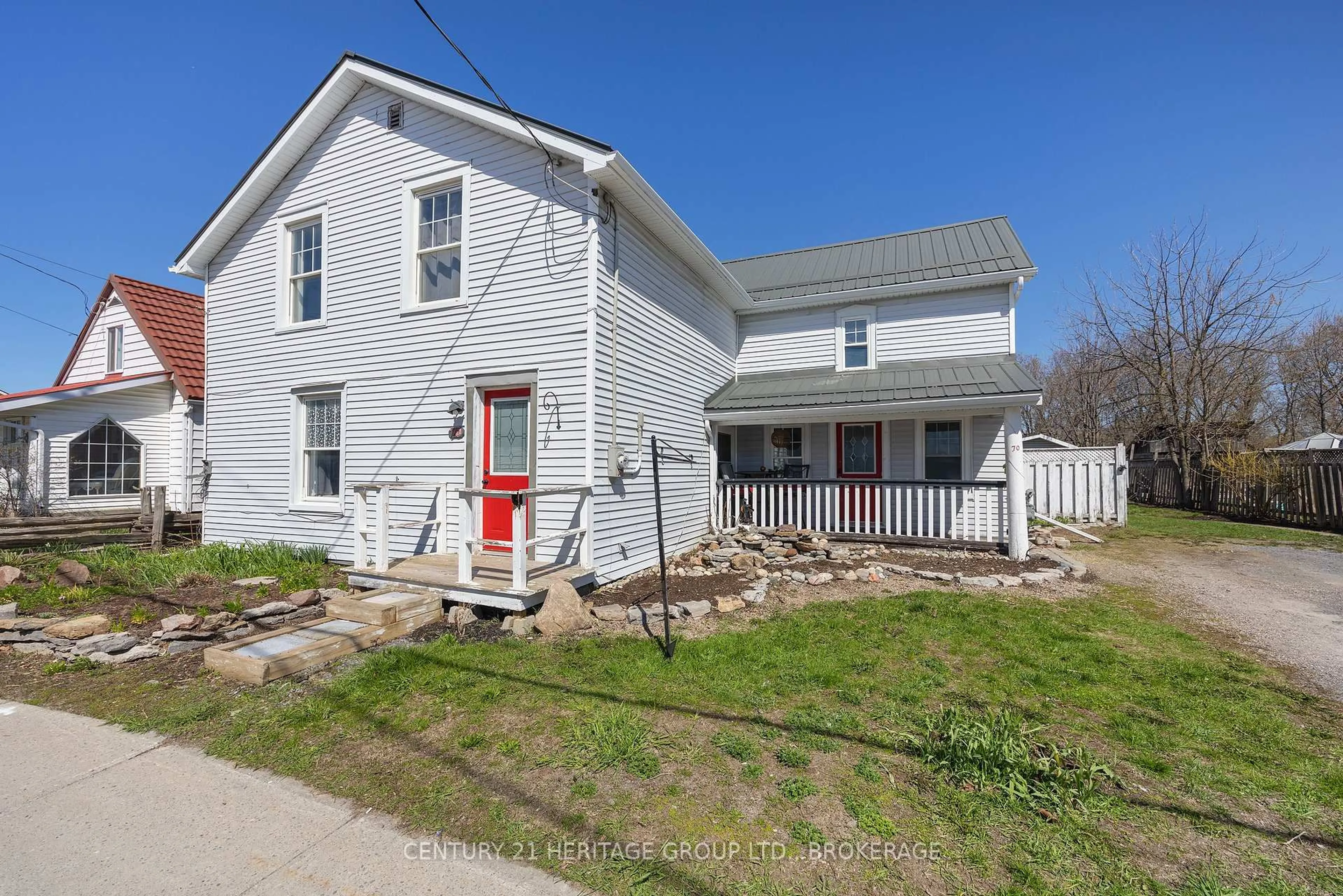 Unknown for 70 Main St, Bissett Creek Ontario K0H 2H0