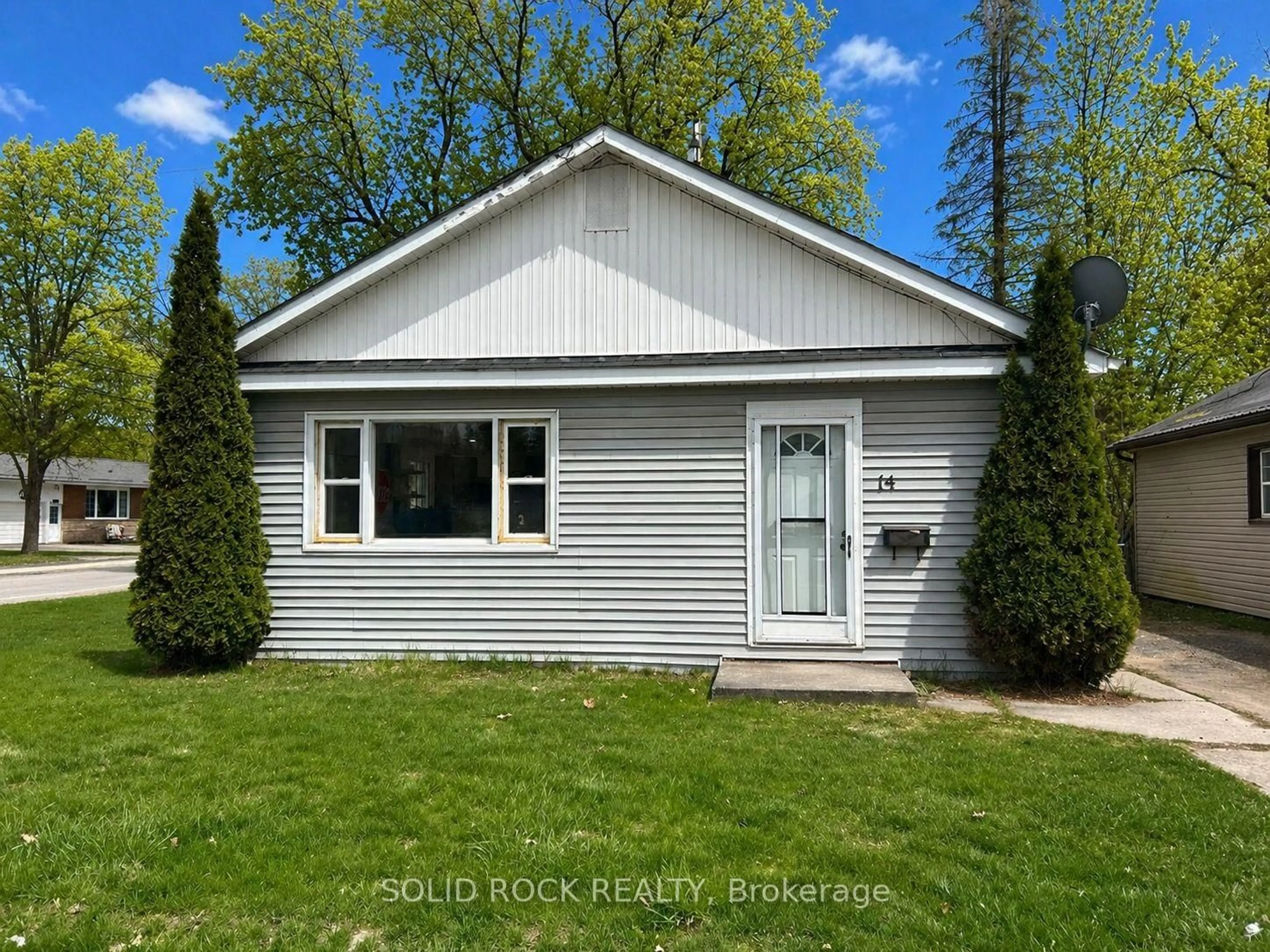 Home with vinyl exterior material, street for 14 Linn St, Limoges Ontario K0K 2M0