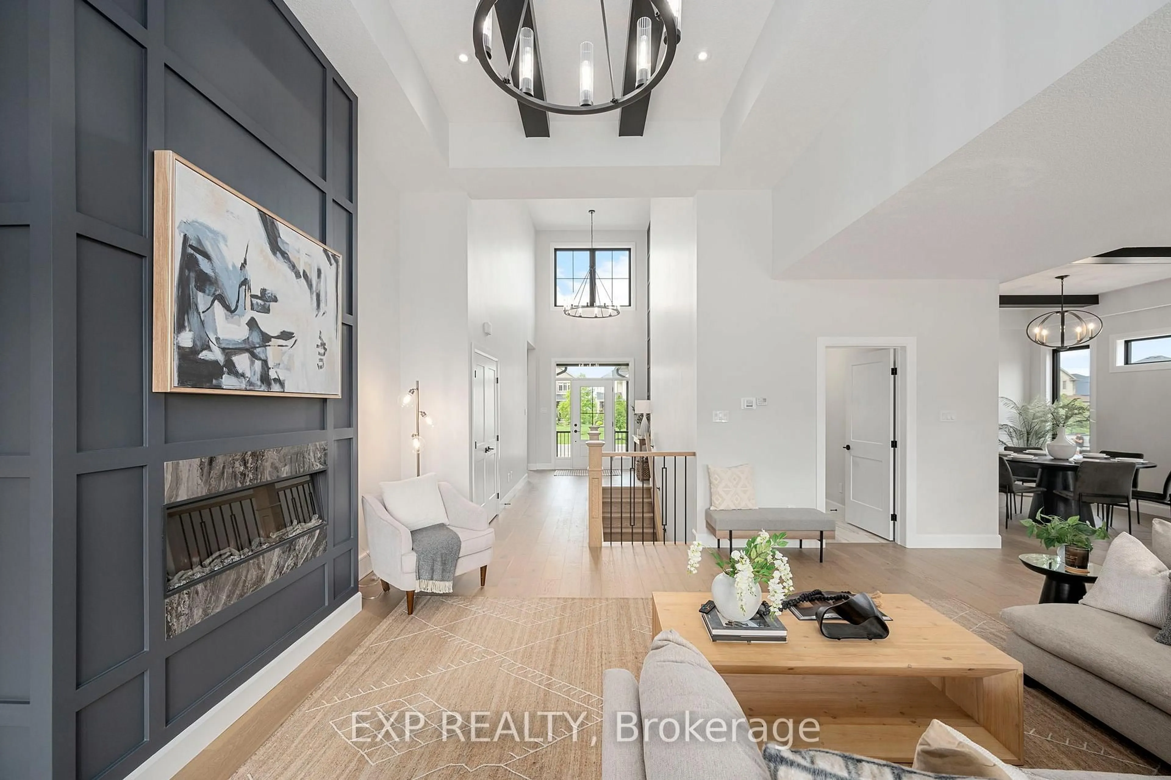 Indoor entryway for 2052 Wickerson Rd, London South Ontario N6K 4R6