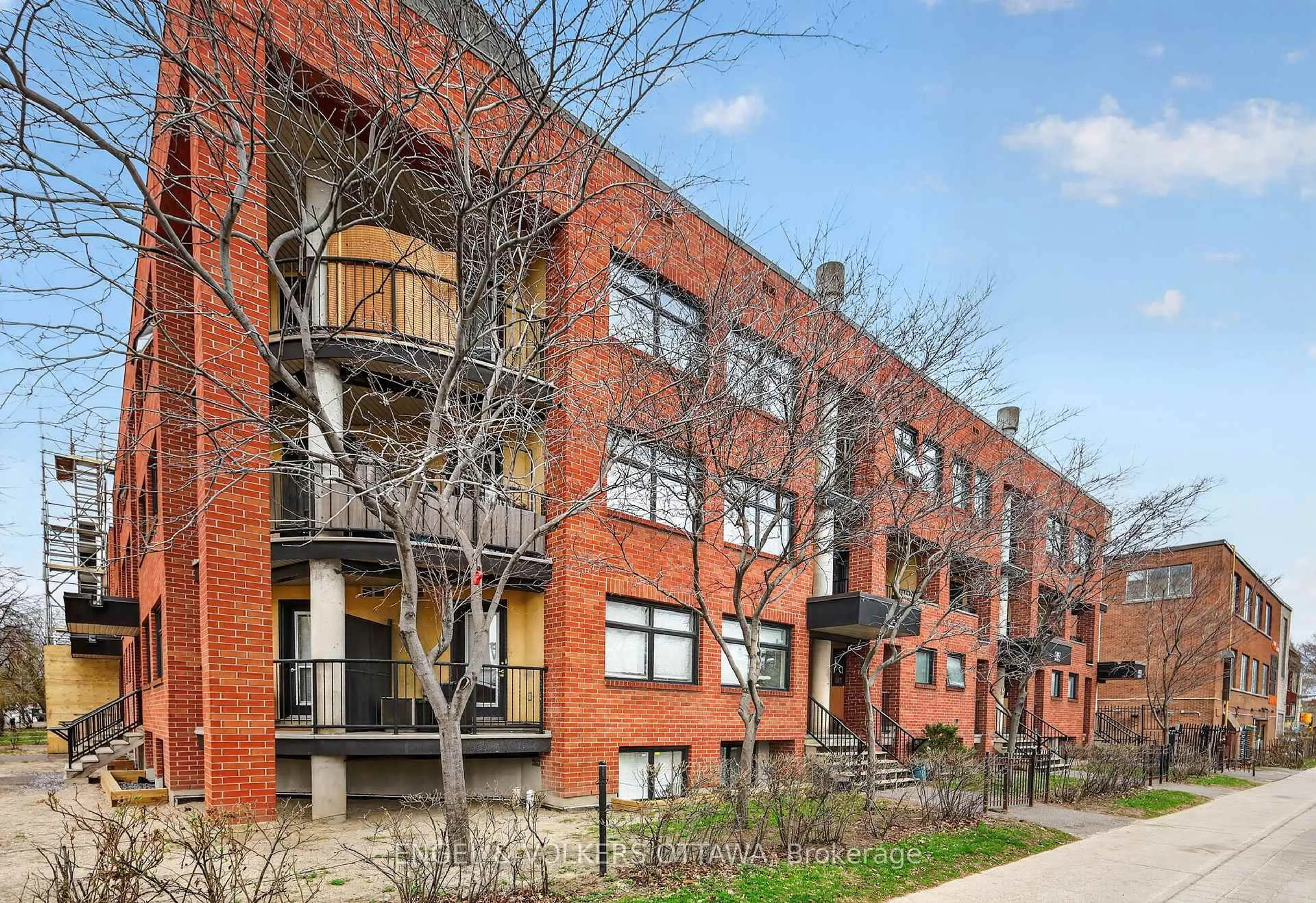 Home with brick exterior material, street for 272 KING EDWARD Ave, Ottawa Ontario K1N 7M1