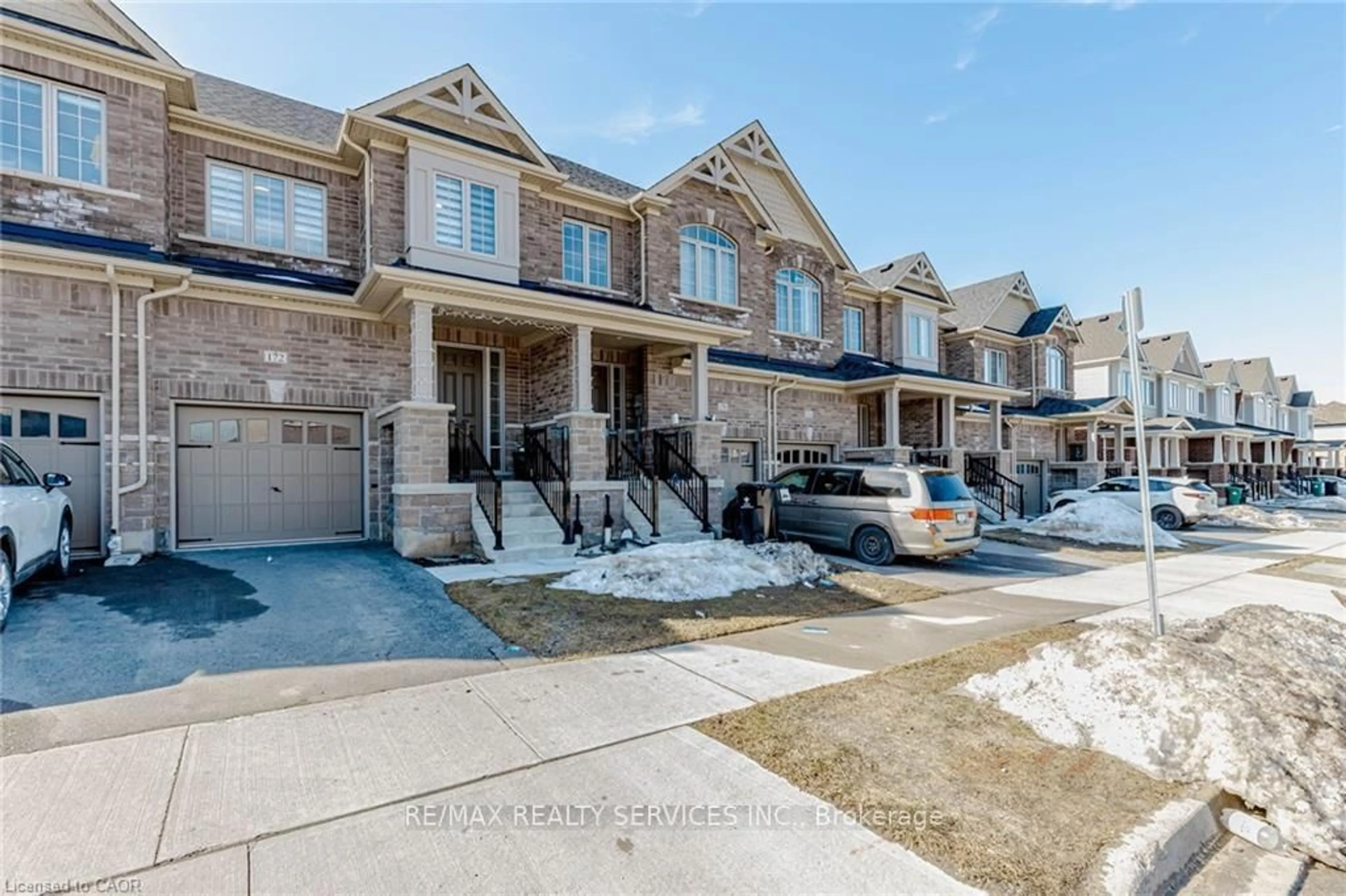Home with brick exterior material, street for 172 Beckview Dr, Kitchener Ontario N2R 0S6