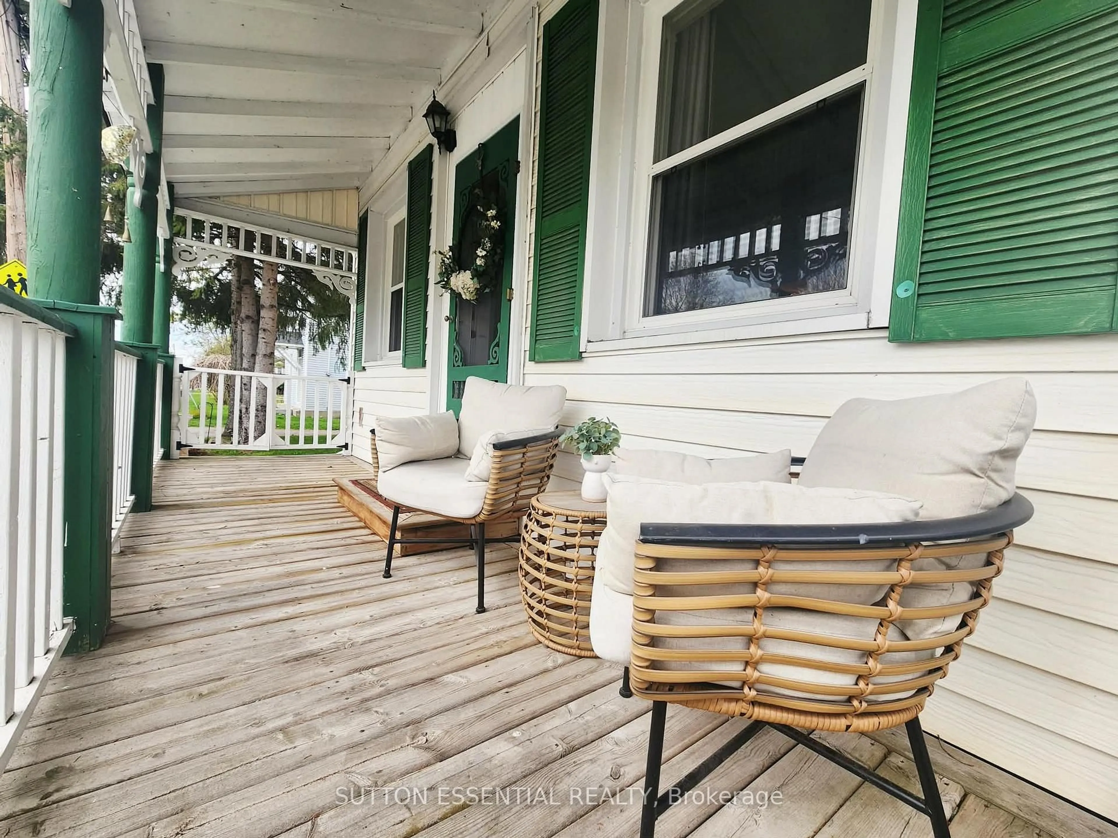 Patio, street for 1518 County Road 2 Rd, Front of Yonge Ontario K0E 1R0