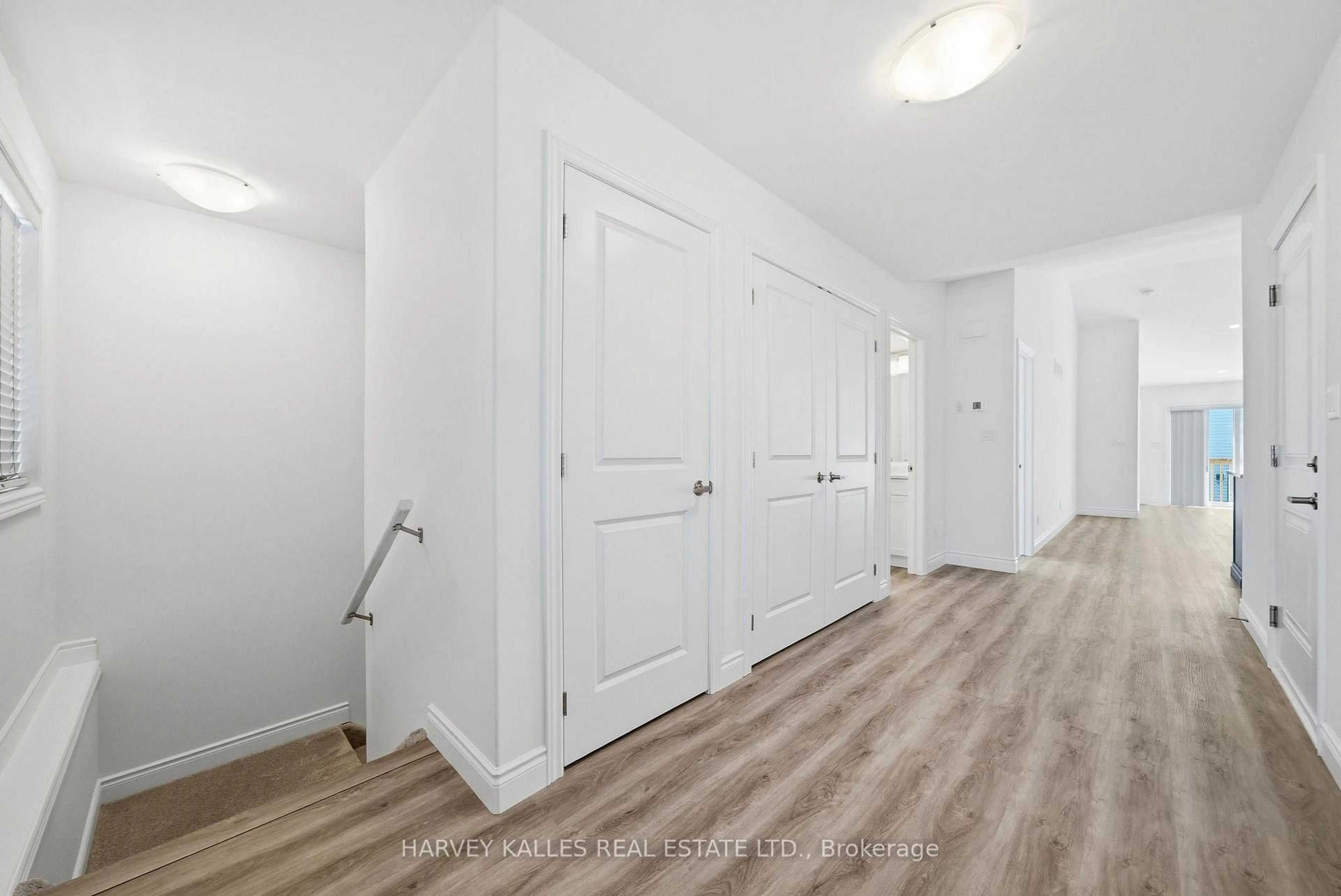 Indoor entryway for 125 Farrington Cres, Prince Edward County Ontario K0K 2T0