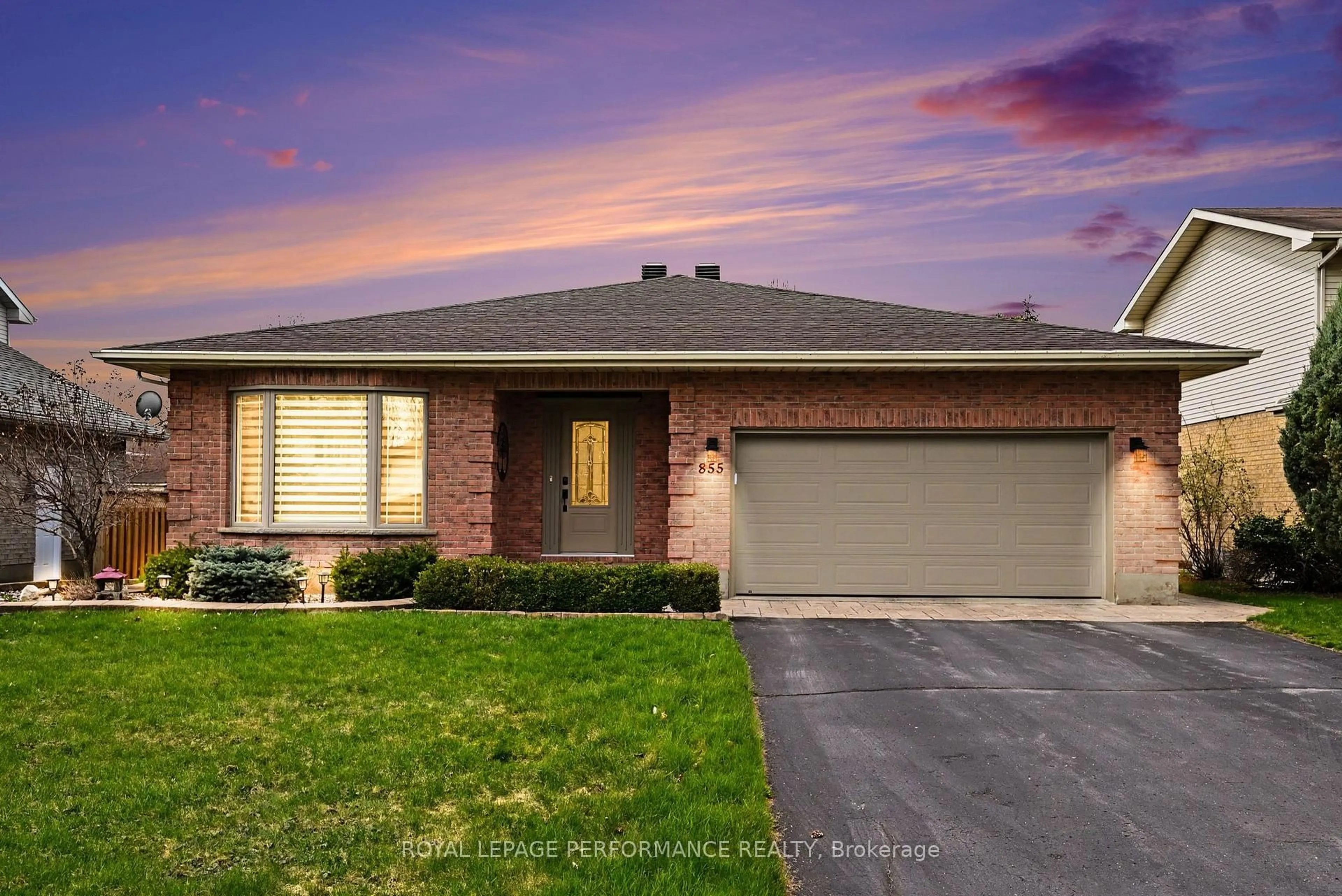 Home with brick exterior material, street for 855 Kenyon Cres, Cornwall Ontario K6H 6Z1