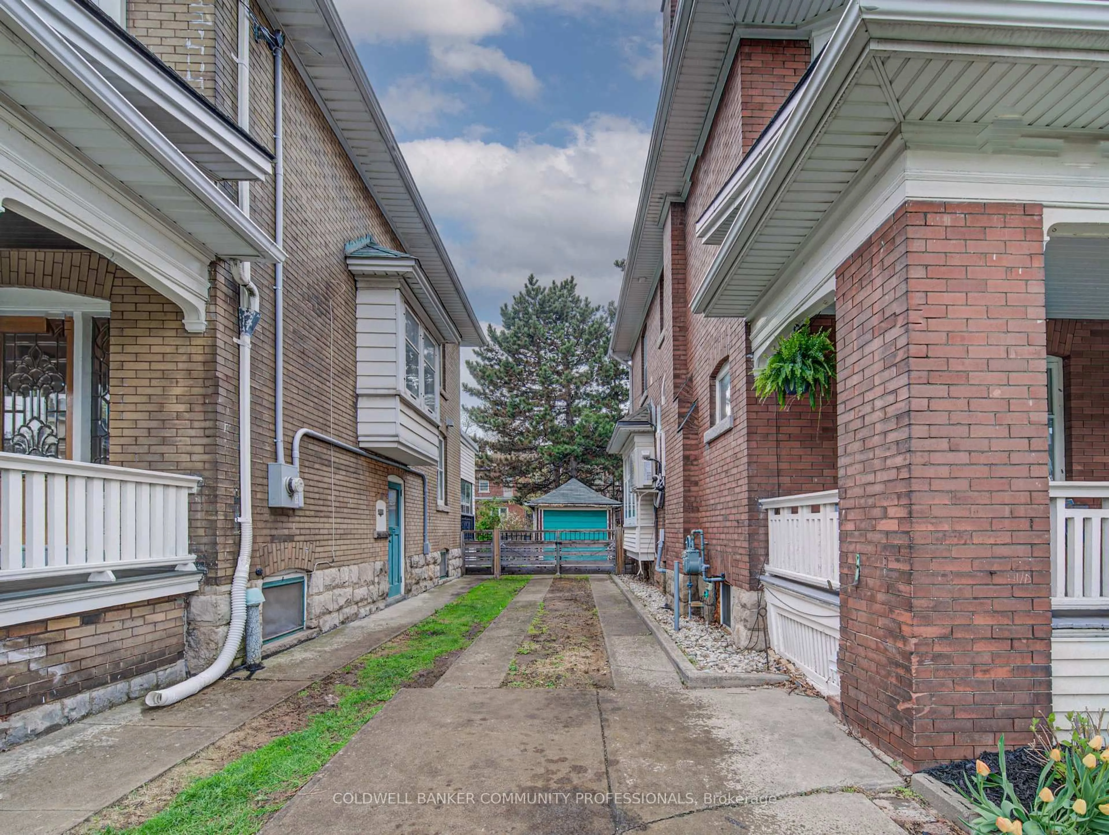 Unknown for 114 Prospect St, Hamilton Ontario L8M 2Z2