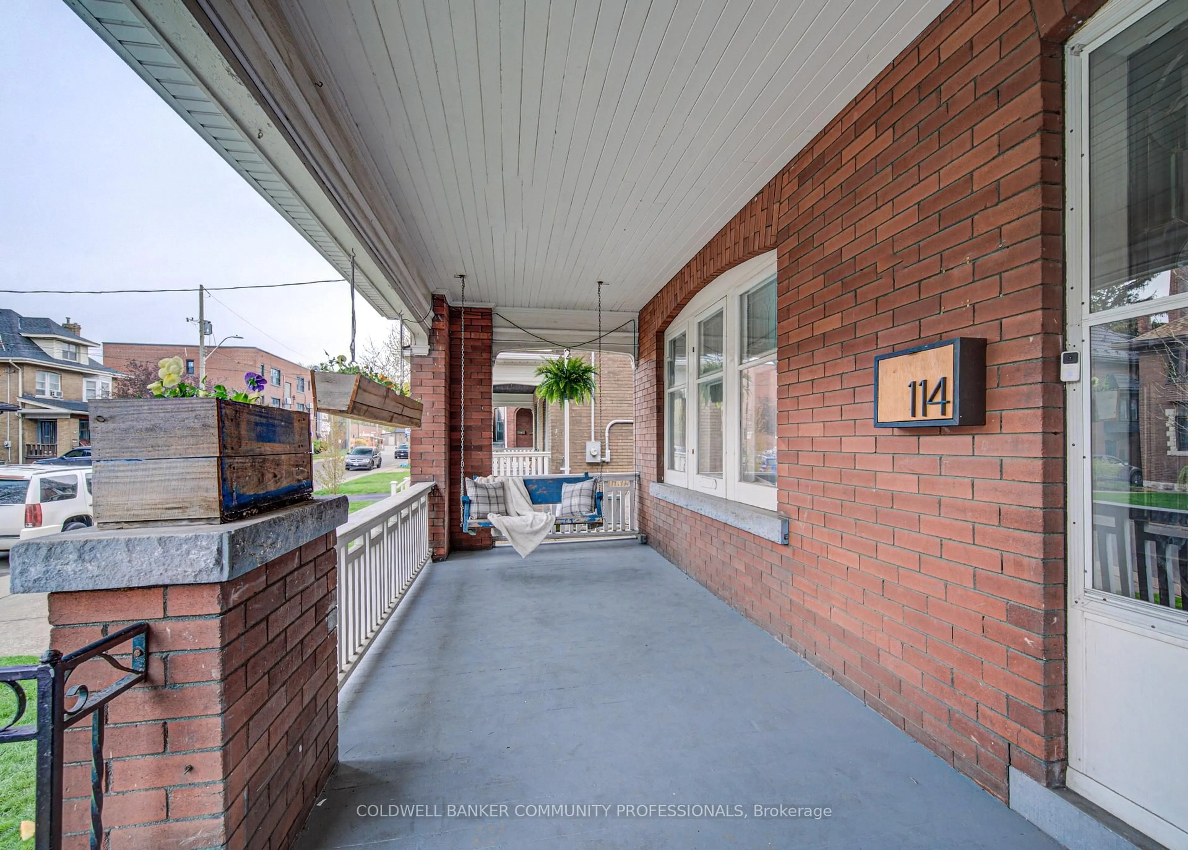 Unknown for 114 Prospect St, Hamilton Ontario L8M 2Z2