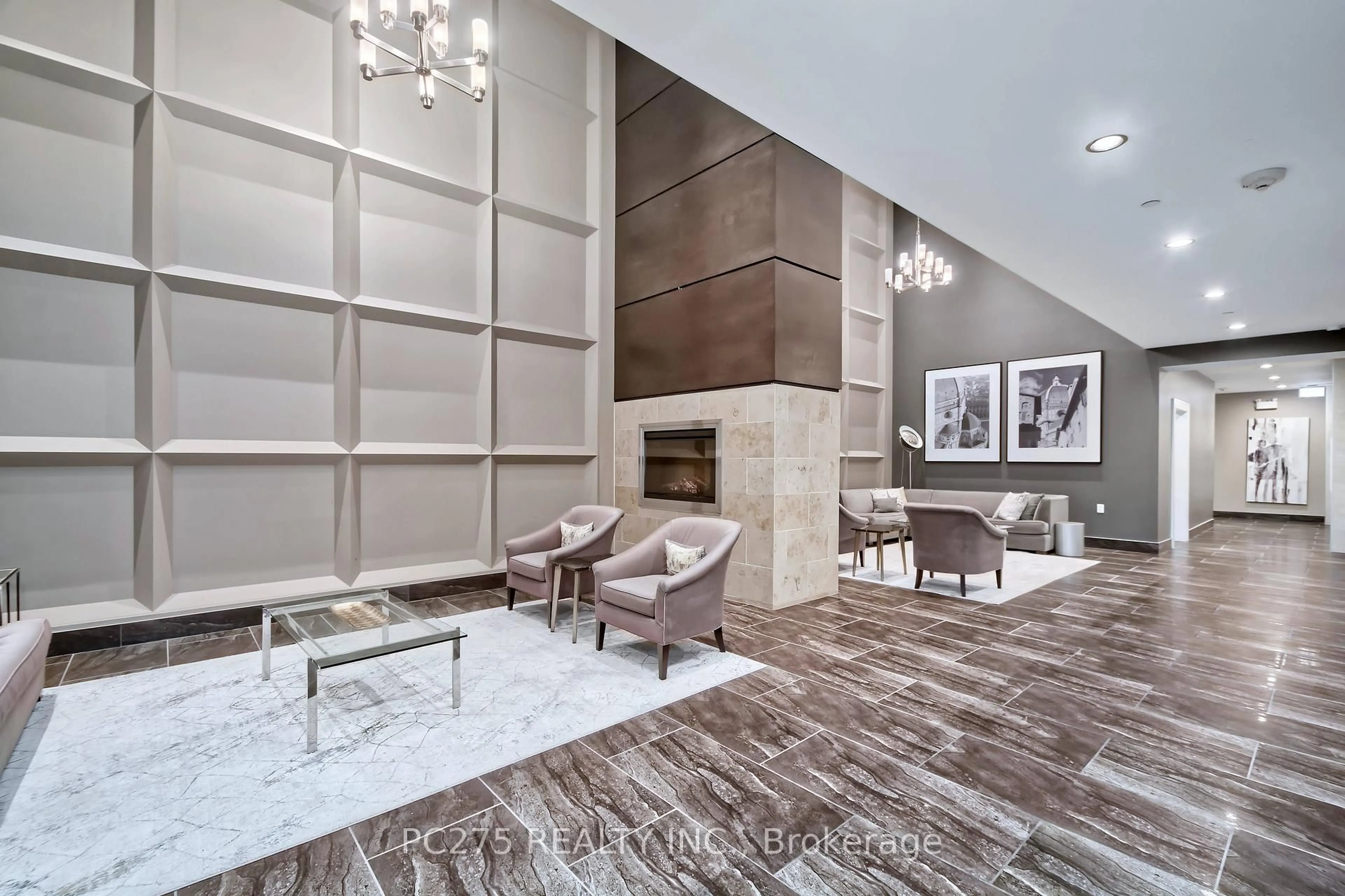 Lobby for 330 Ridout St #2401, London East Ontario N6C 3Z3