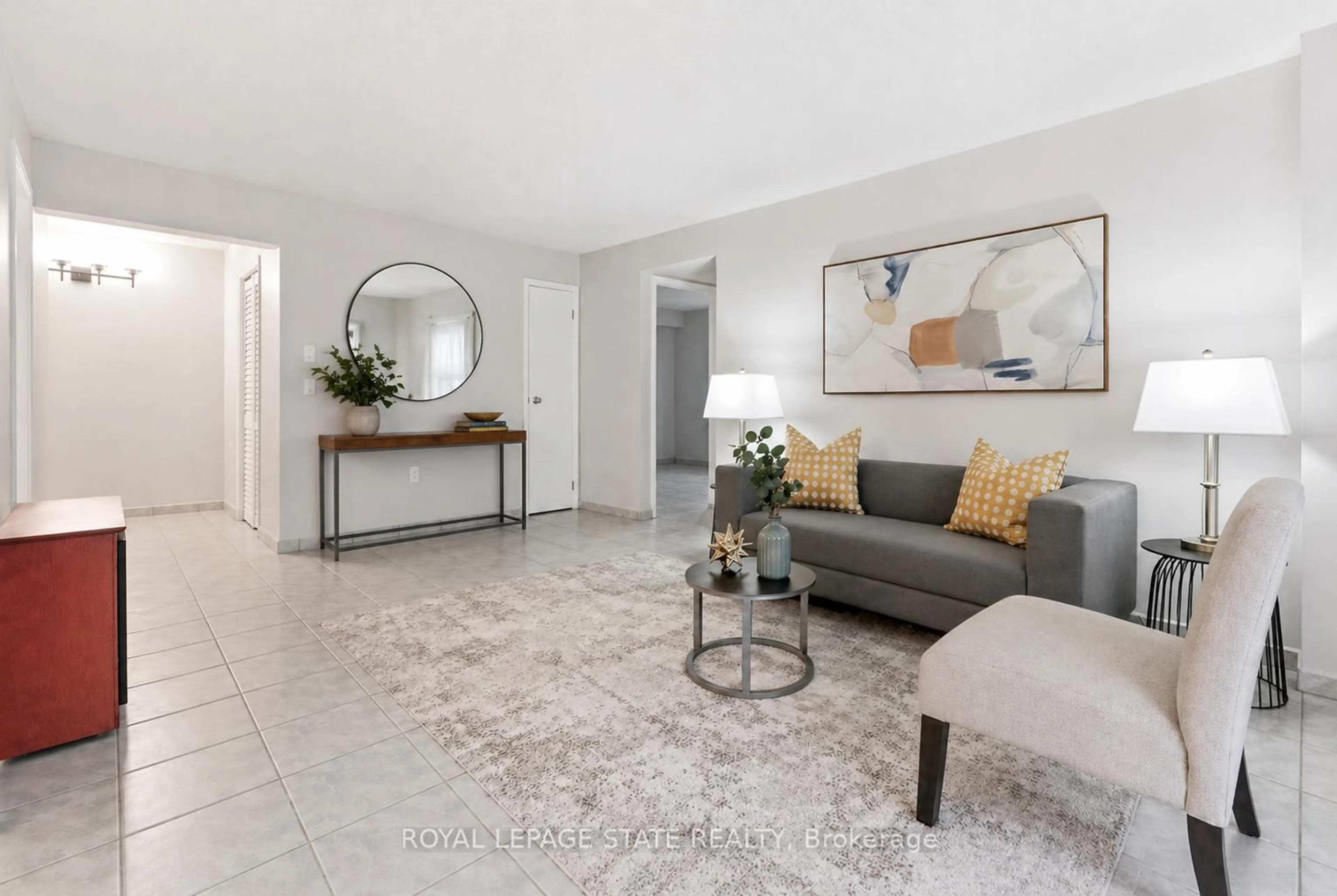 Living room with furniture, unknown for 966 Queenston Rd #302, Hamilton Ontario L8G 1B7