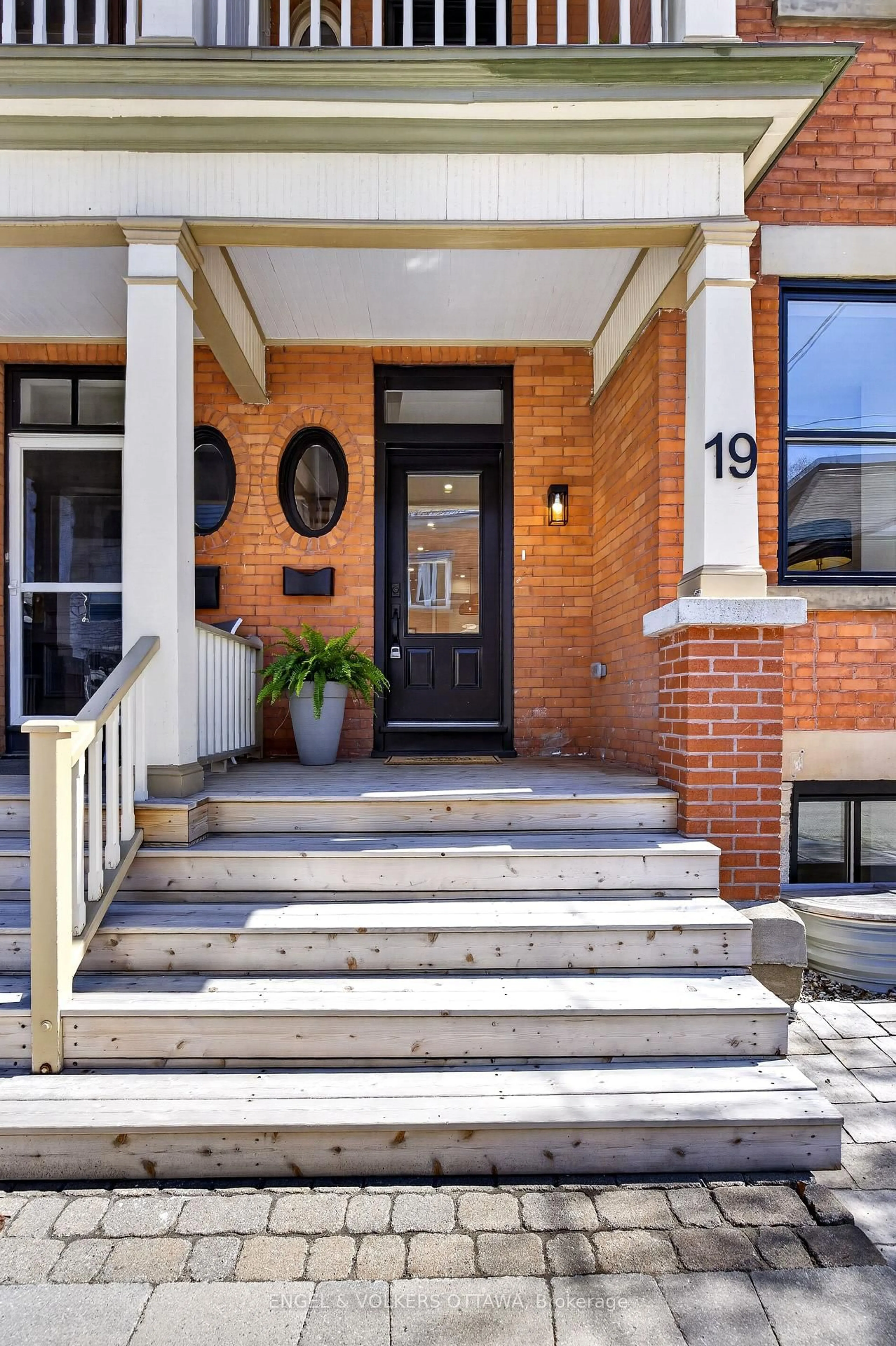 Home with brick exterior material, street for 19 Rupert St, Ottawa Ontario K1S 3S2