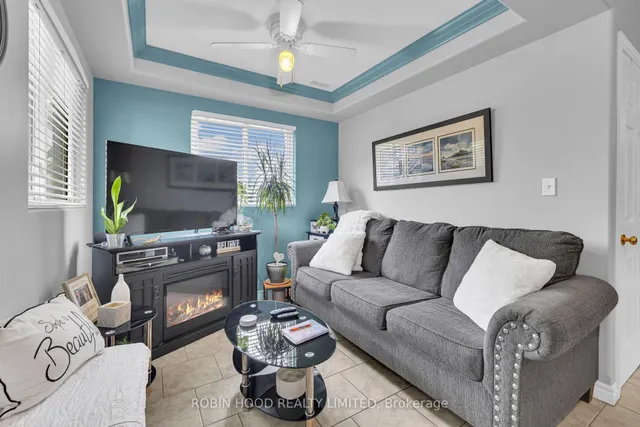 406 Glengarry Ave, Windsor 5