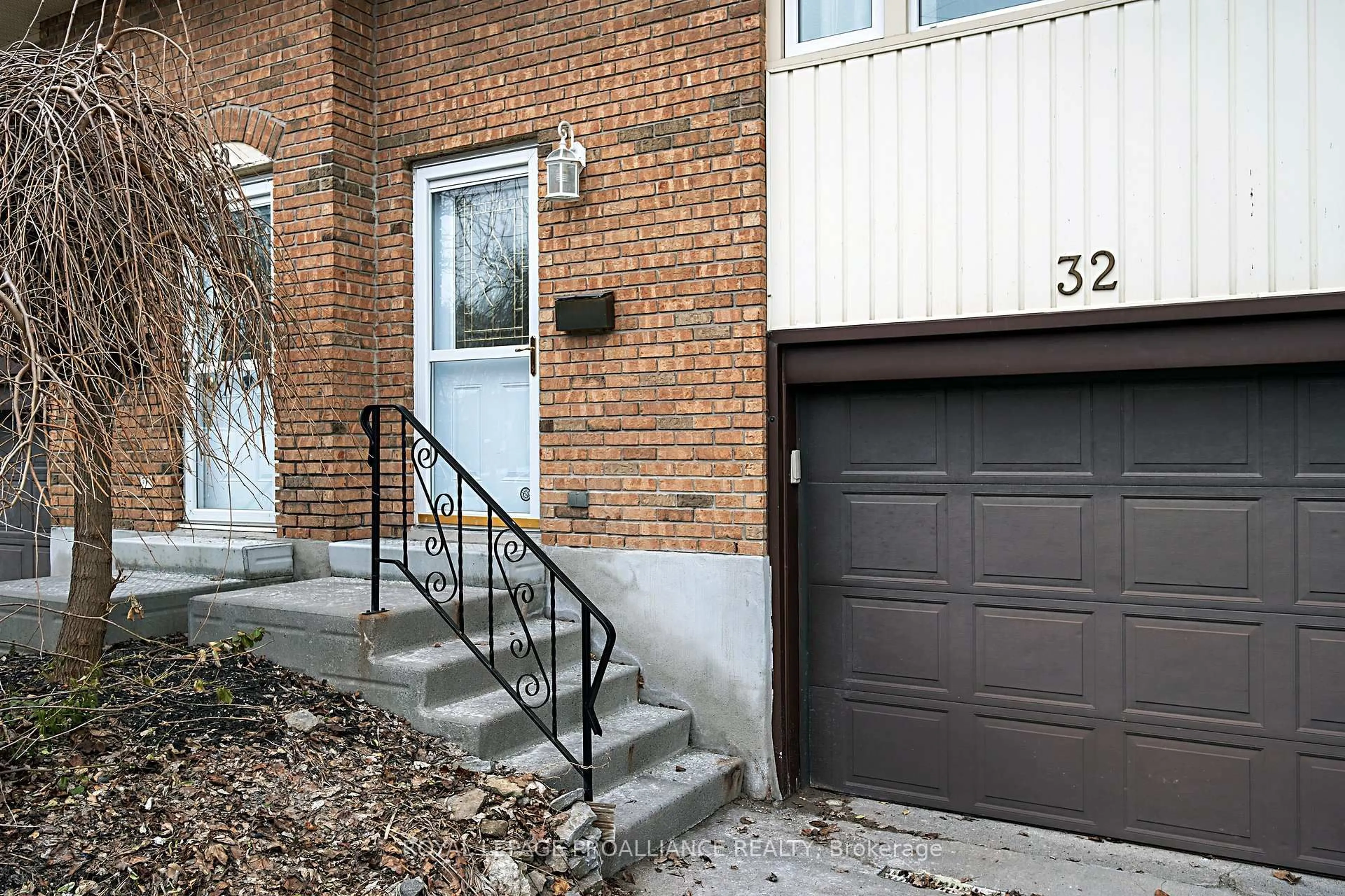 Unknown for 32 Ohare St, Belleville Ontario K8P 4N1