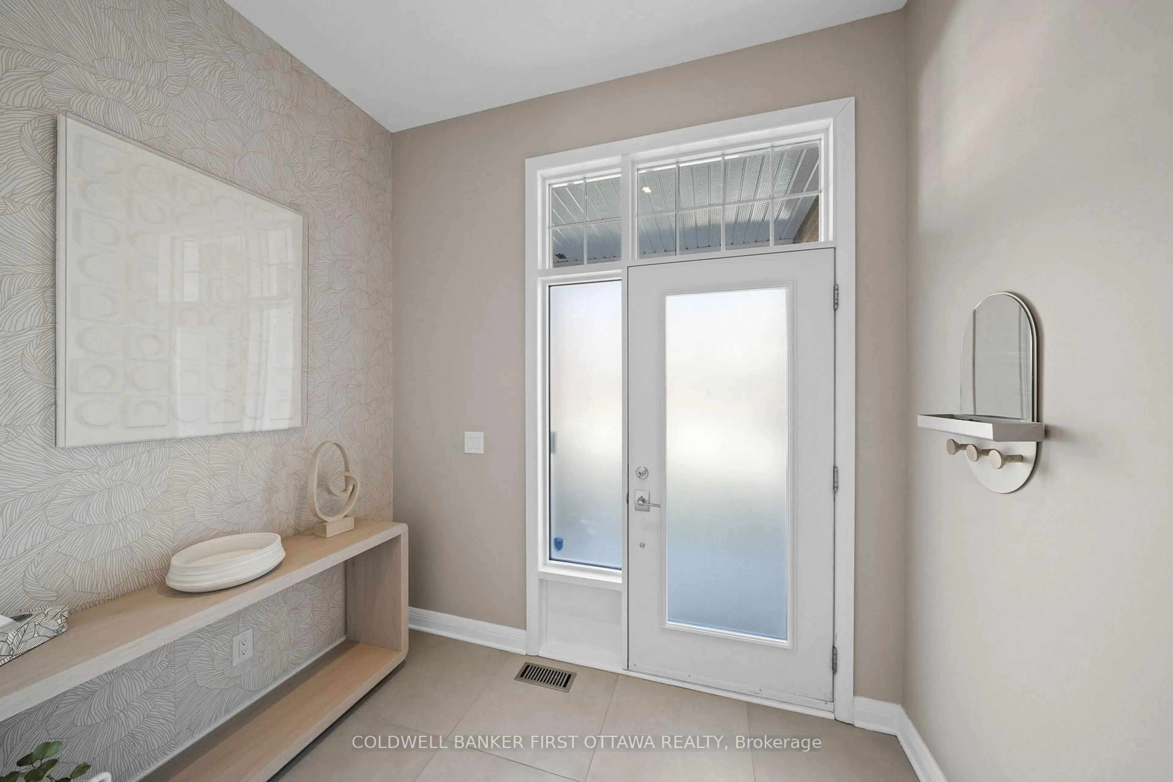 Indoor entryway for 461 Kilspindie Rdge, Ottawa Ontario K2J 6A4