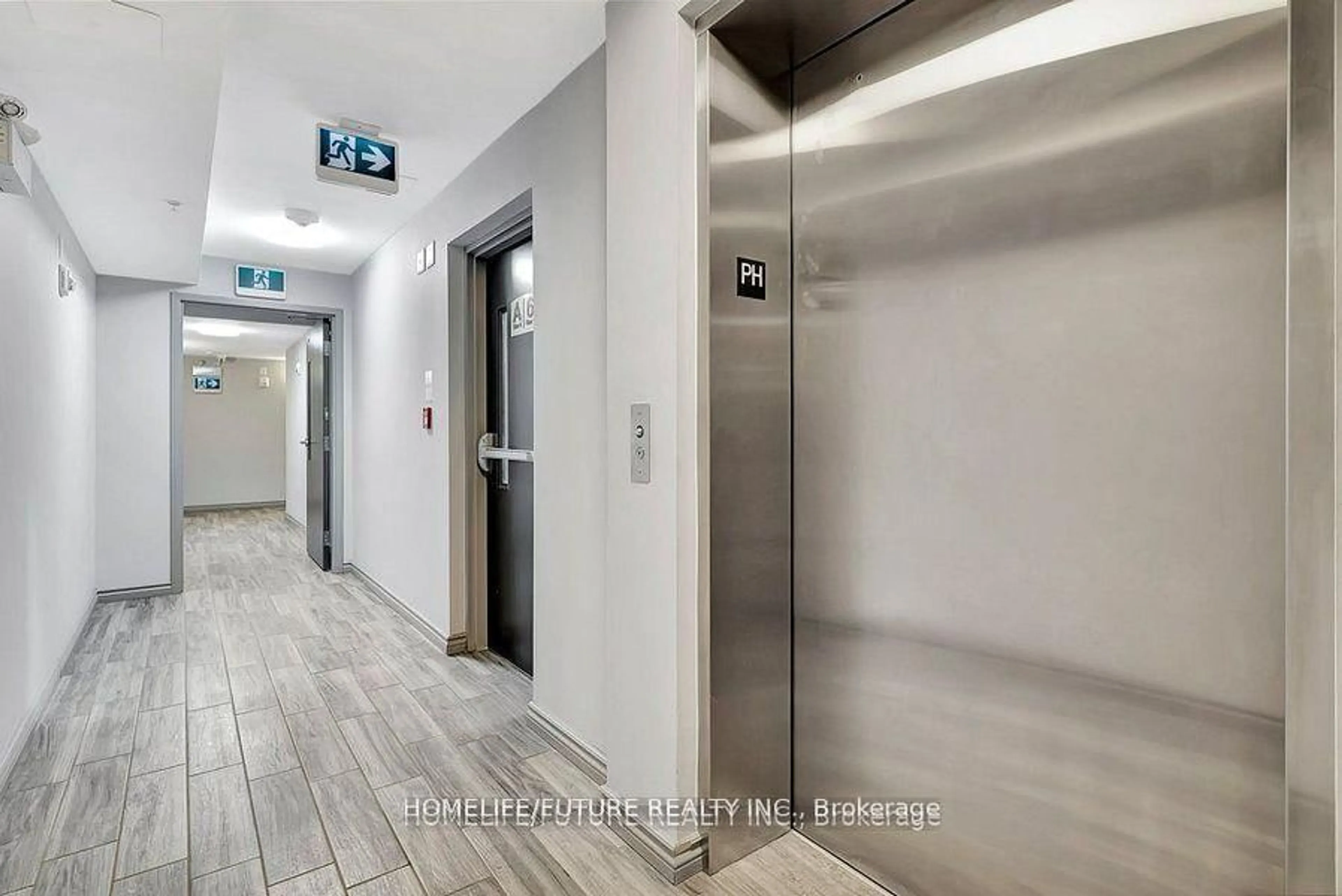Indoor foyer for 275A Larch St #608, Waterloo Ontario N2L 0J5
