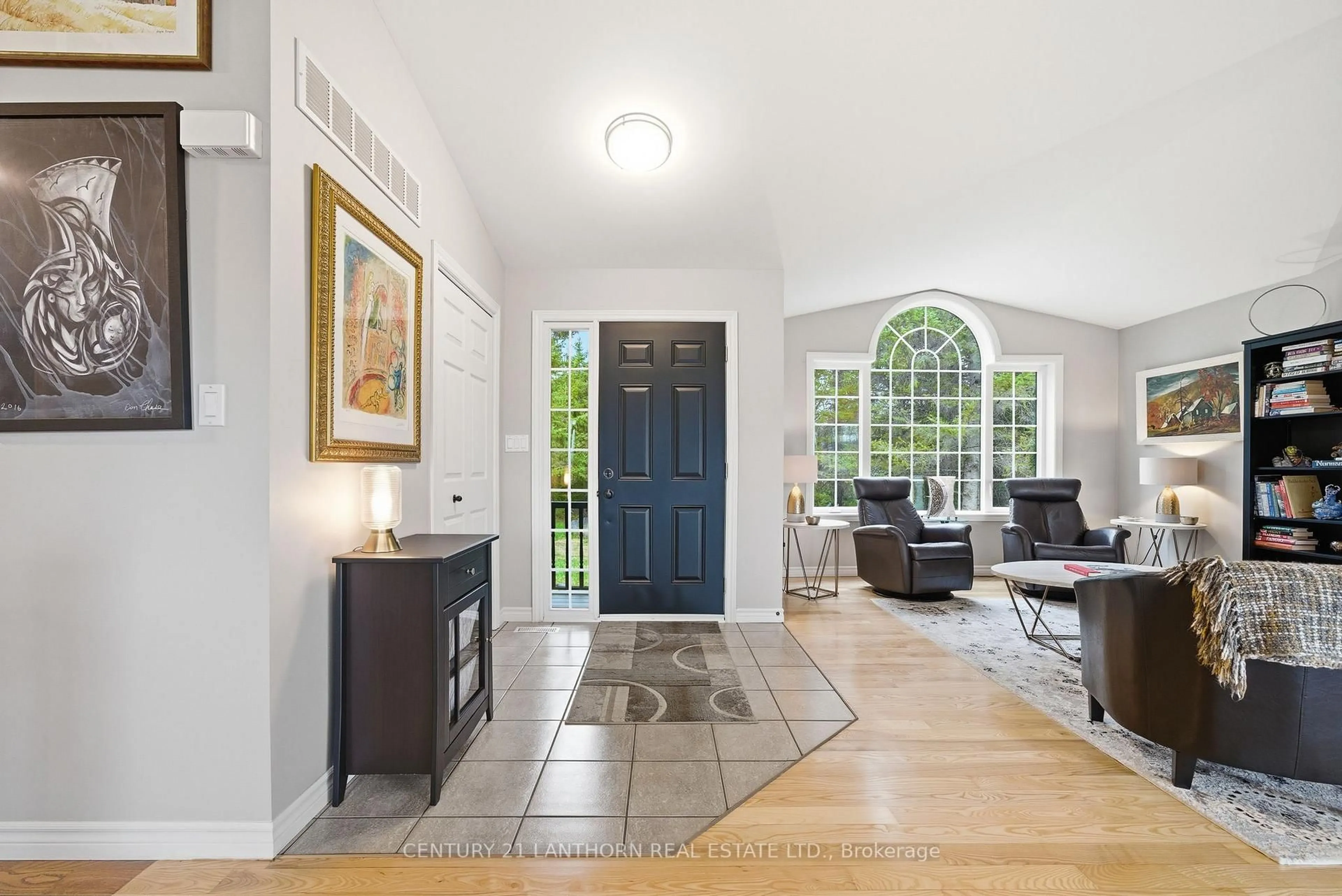 Indoor entryway for 444 Ray Rd, Madoc Ontario K0K 2K0
