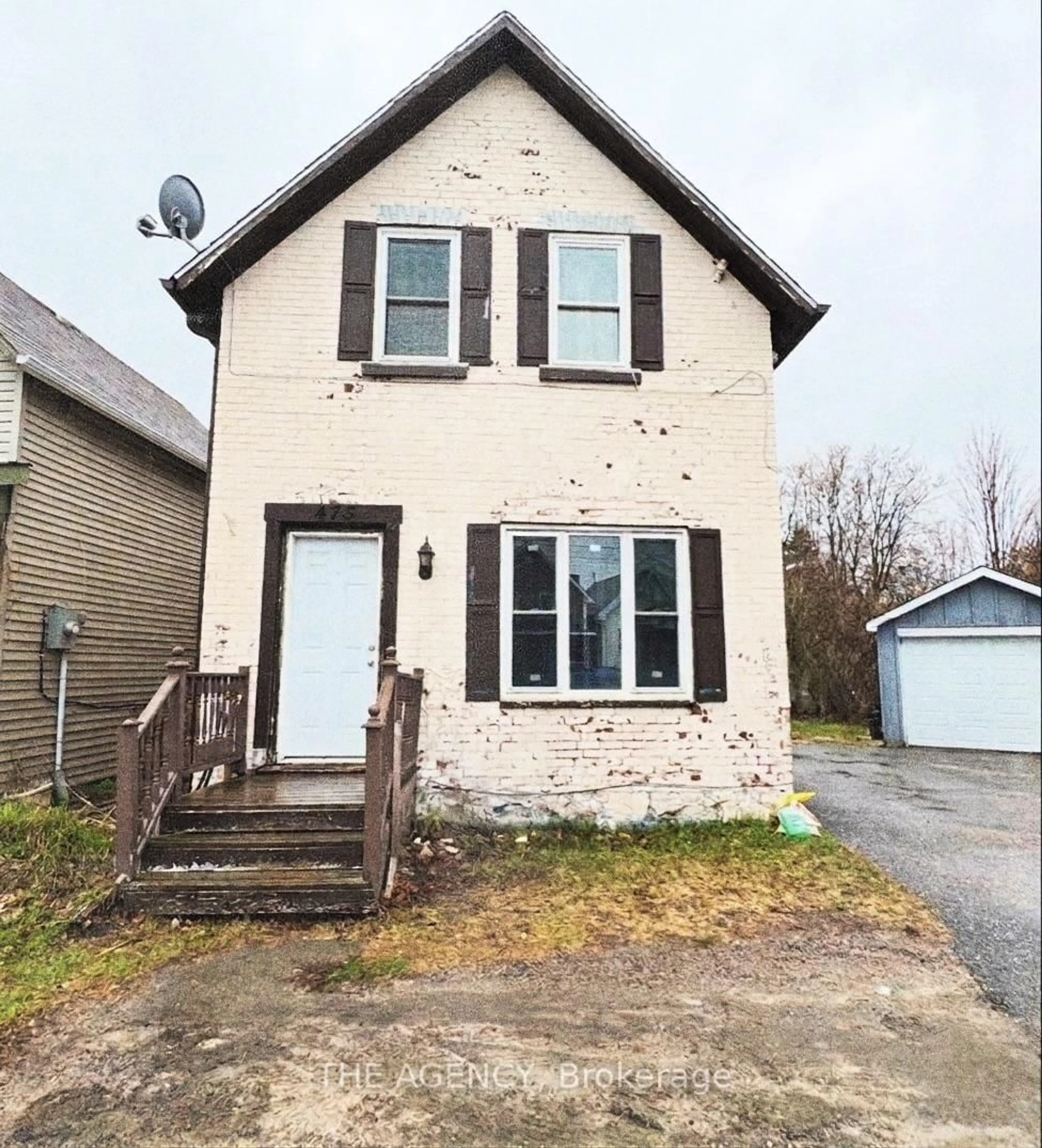 Unknown for 475 Algonquin Ave, North Bay Ontario P1B 4W6