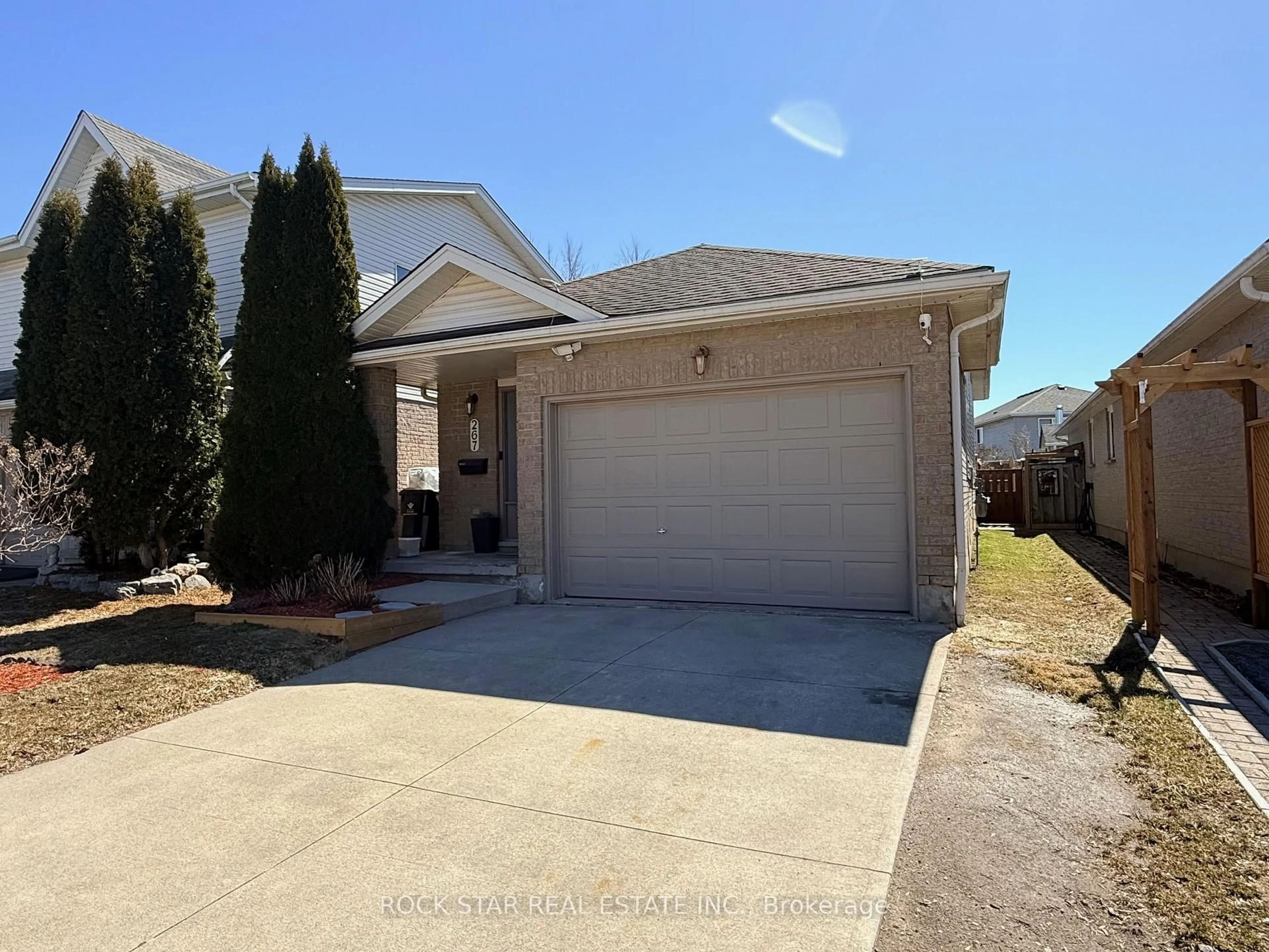 Home with vinyl exterior material, street for 267 Grey Fox Dr, Kitchener Ontario N2E 3N8