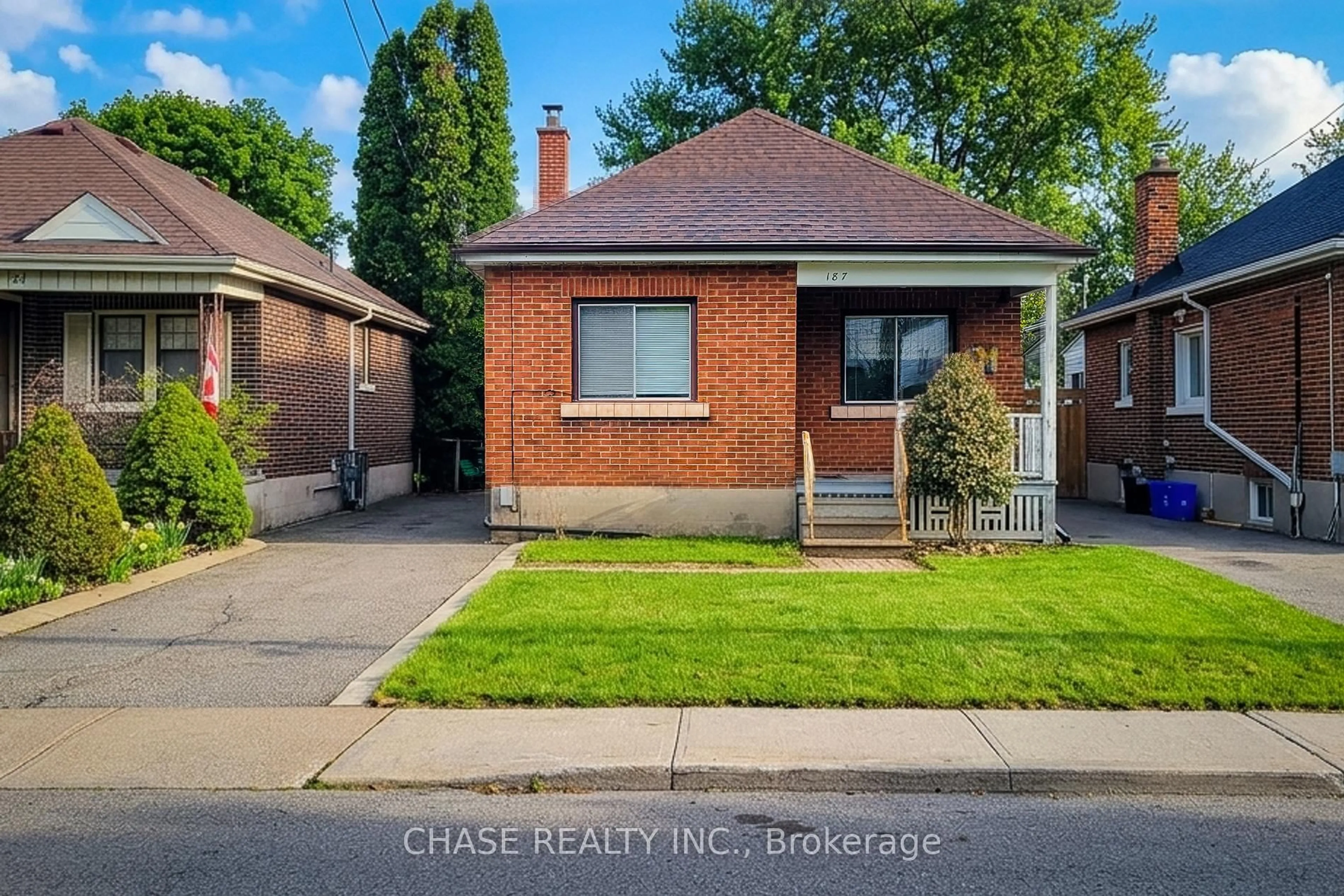 Home with brick exterior material, street for 187 Paradise Rd, Hamilton Ontario L8S 3T2