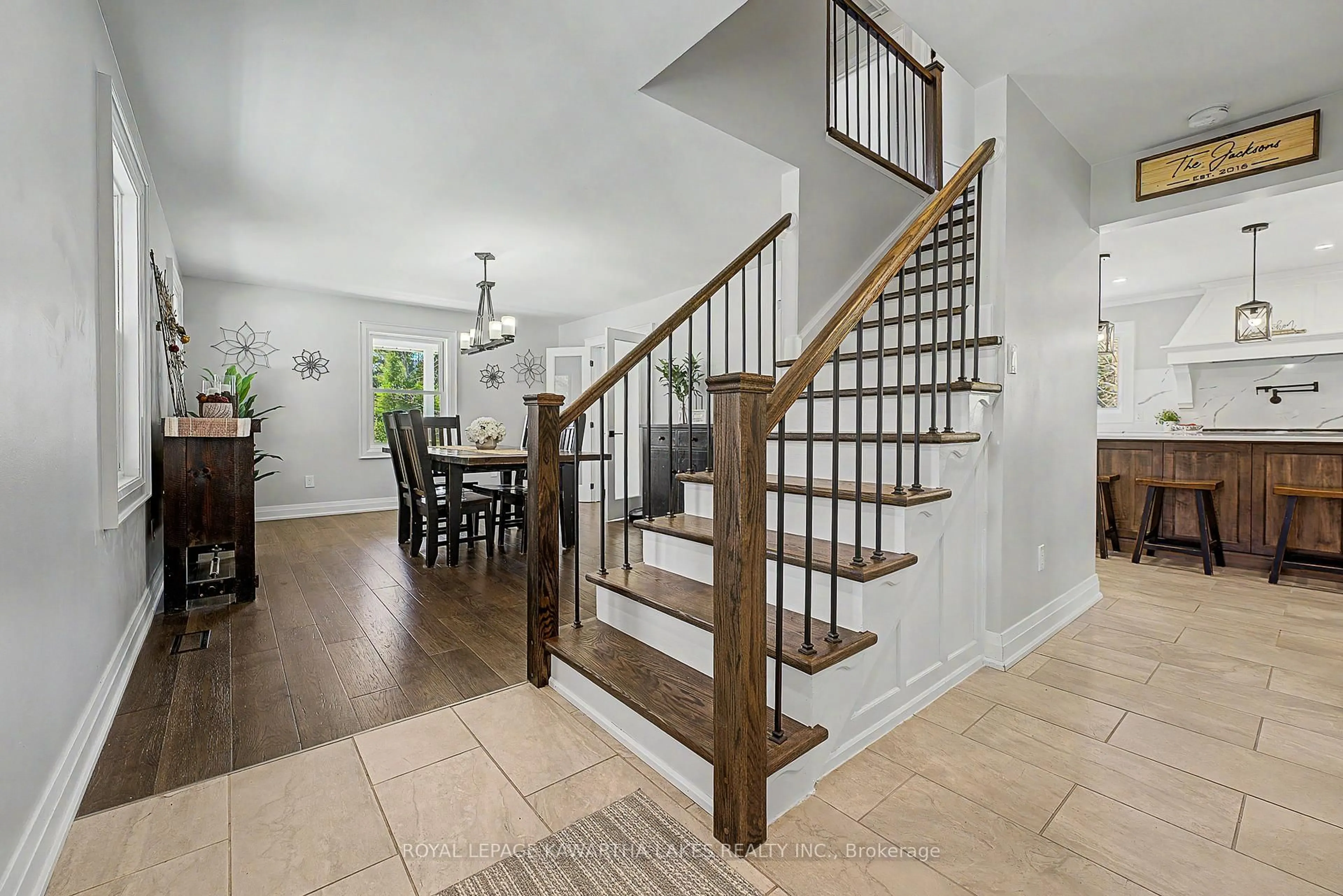 Stairs for 91 SOMERVILLE CONCESSION 5,, Kawartha Lakes Ontario K0M 1K0