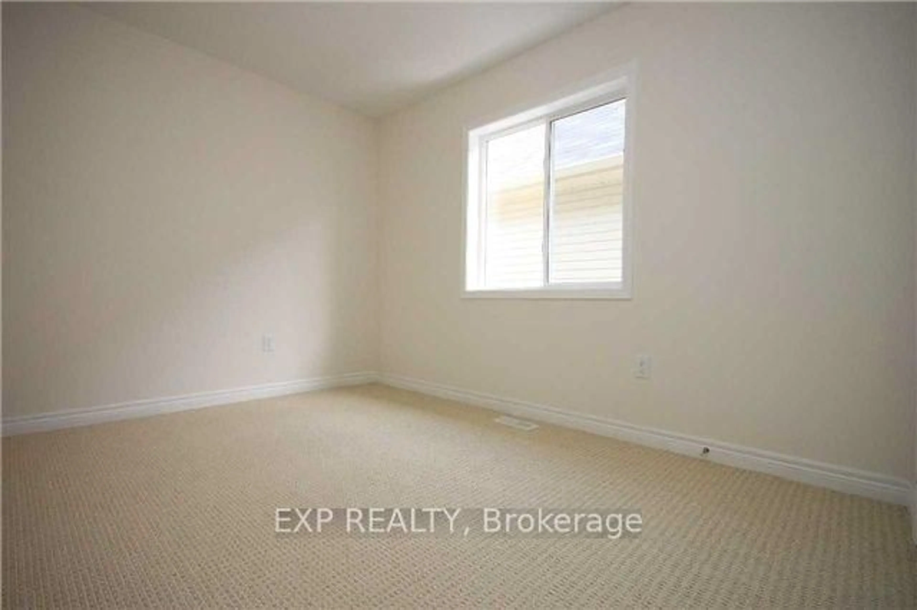 A pic of a room for 238 Lormont Blvd, Hamilton Ontario L8J 0K2