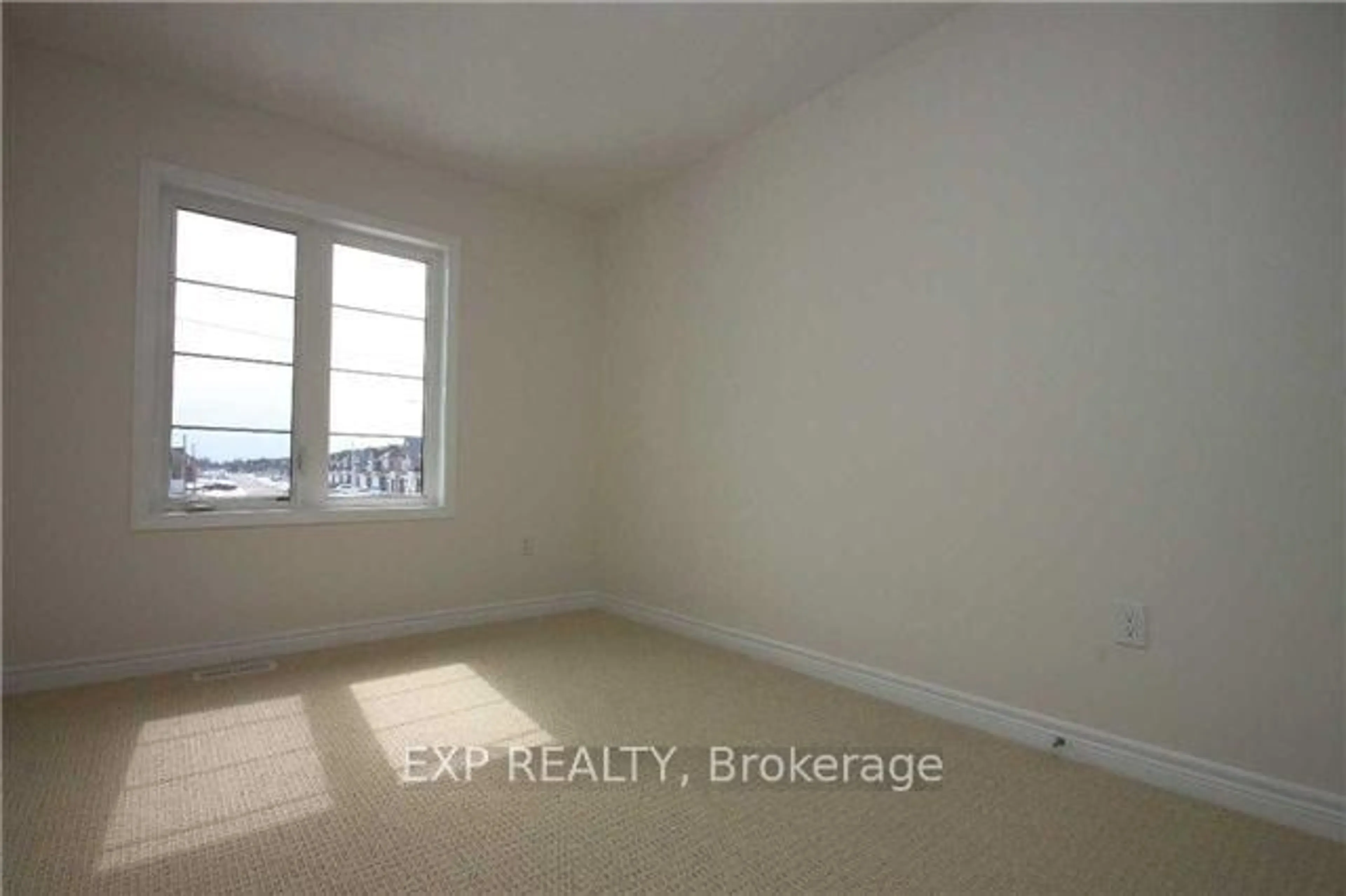 A pic of a room for 238 Lormont Blvd, Hamilton Ontario L8J 0K2