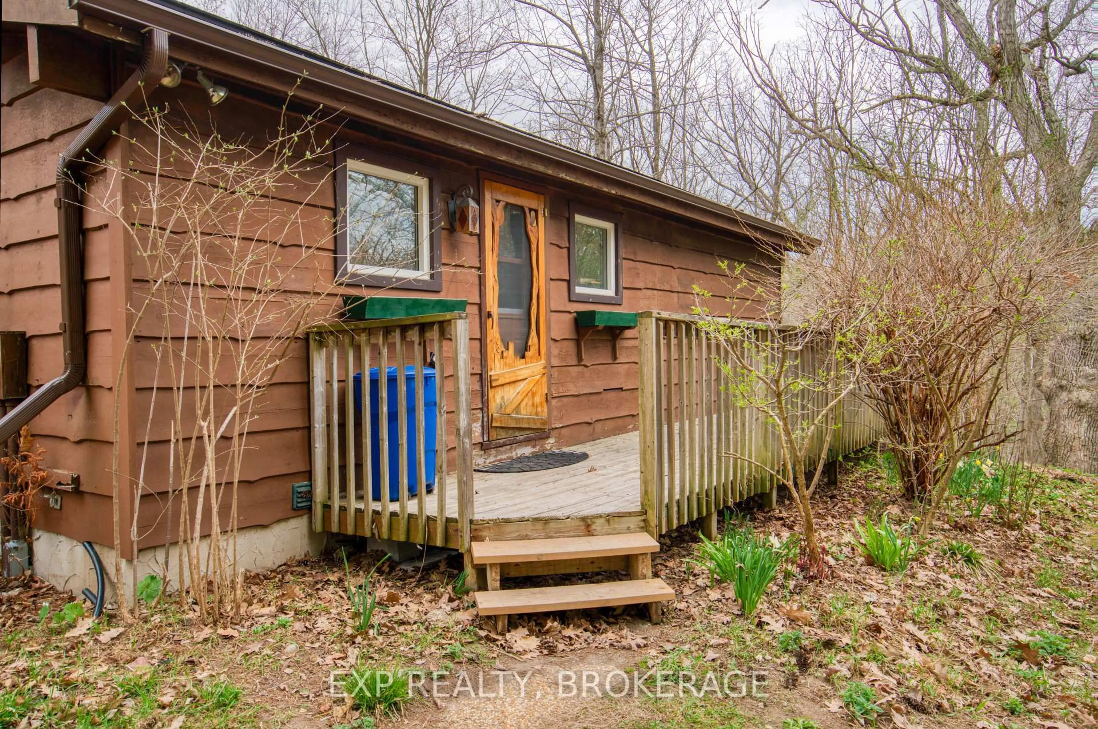 Unknown for 1026 DESERT CREEK Lane, Hartington Ontario K0H 1W0