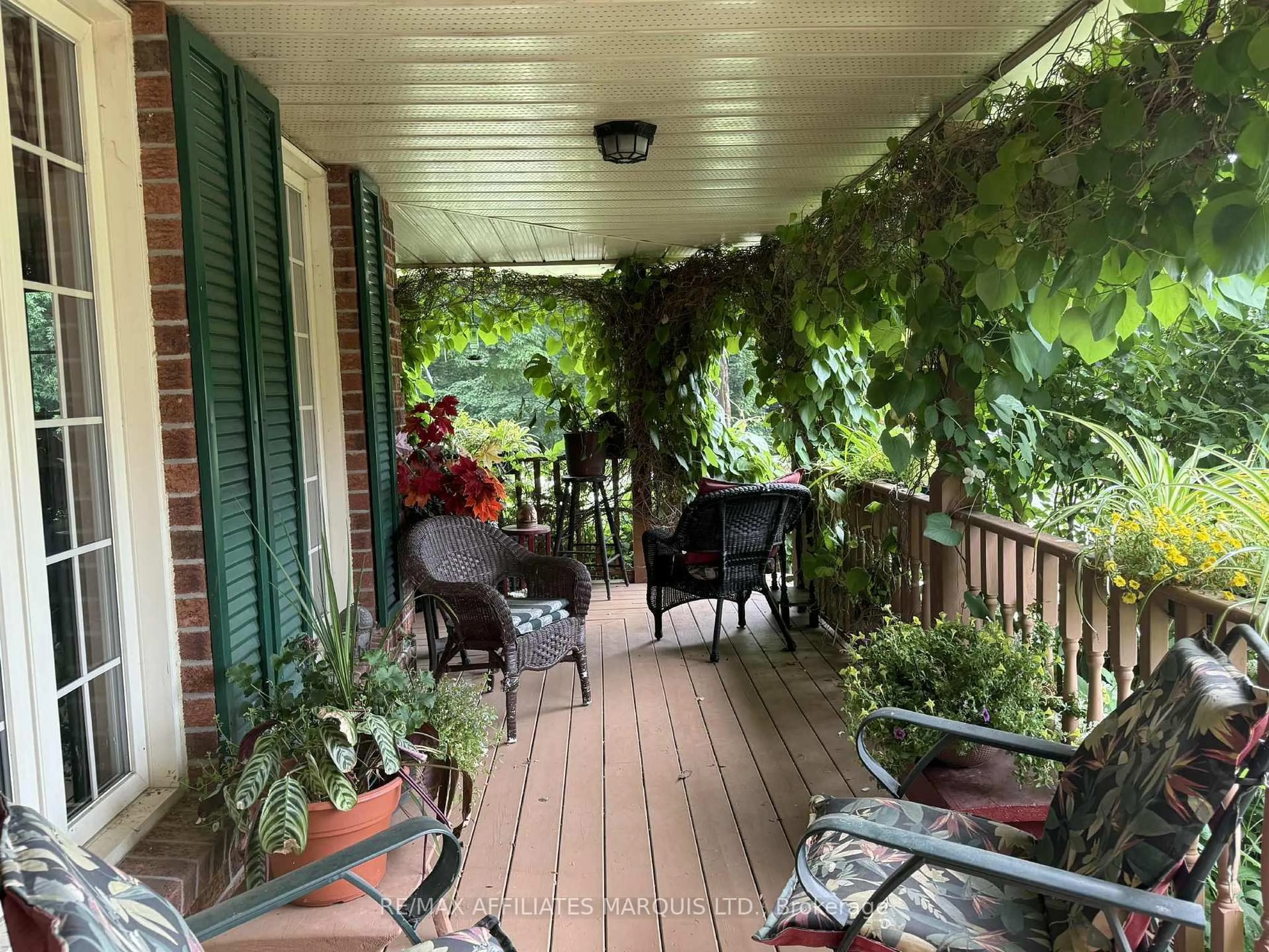 Patio, street for 3066 Goldfield Rd, North Stormont Ontario K0C 1K0