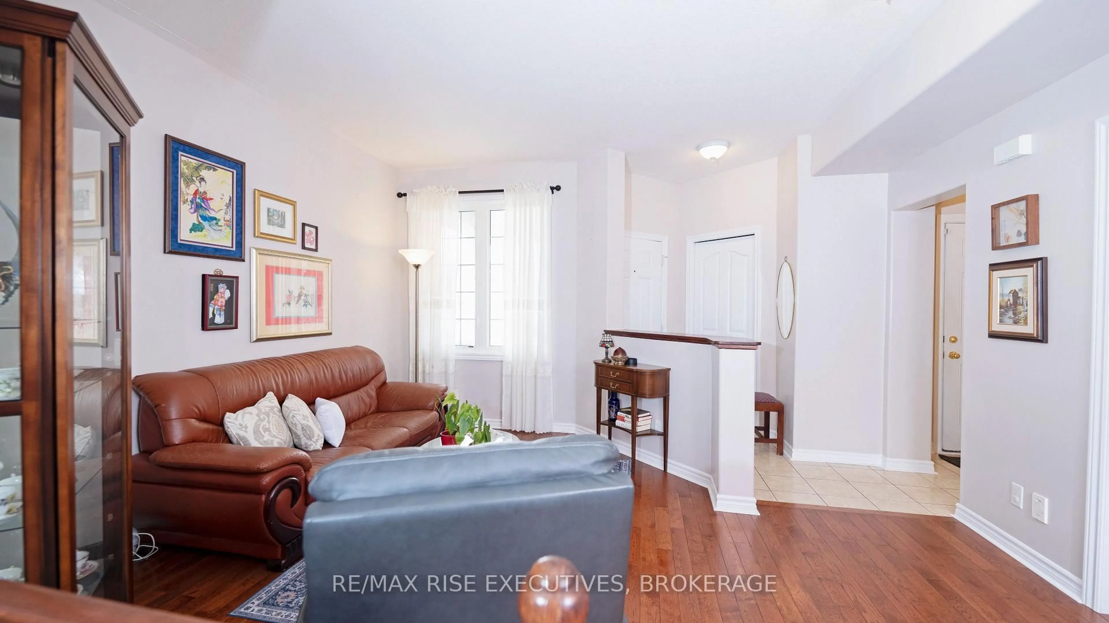 Living room with furniture, unknown for 1405 Crossfield Ave, Kingston Ontario K7P 0E7