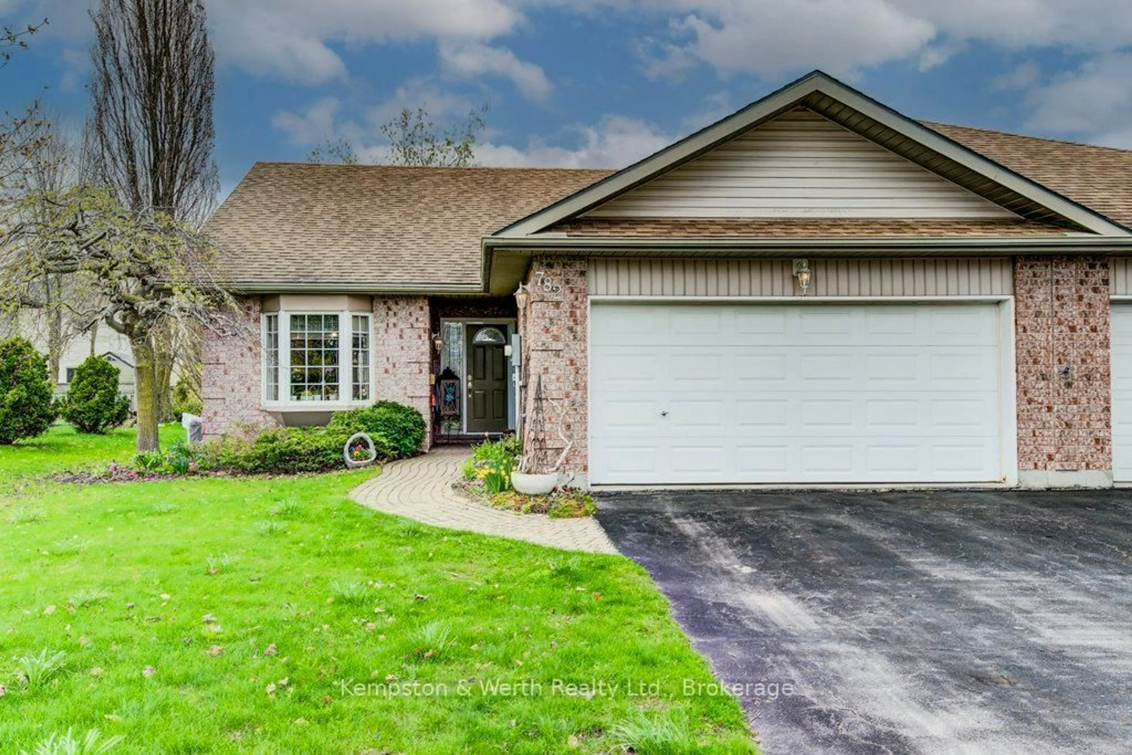 Unknown for 782 Lavery St, North Perth Ontario N4W 3T4