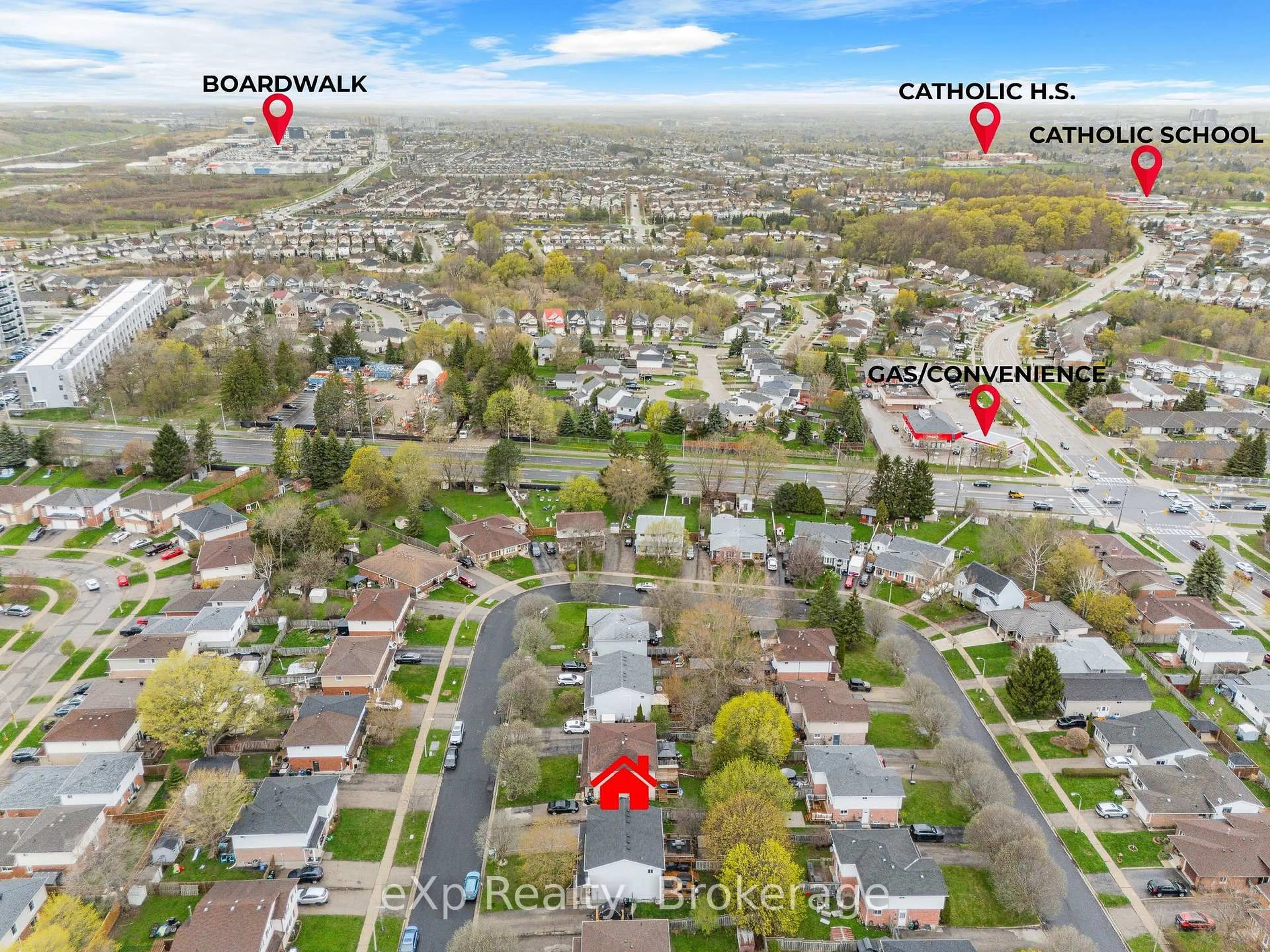 A pic from outside/outdoor area/front of a property/back of a property/a pic from drone, street for 111 Connelly Dr, Kitchener Ontario N2N 2T9