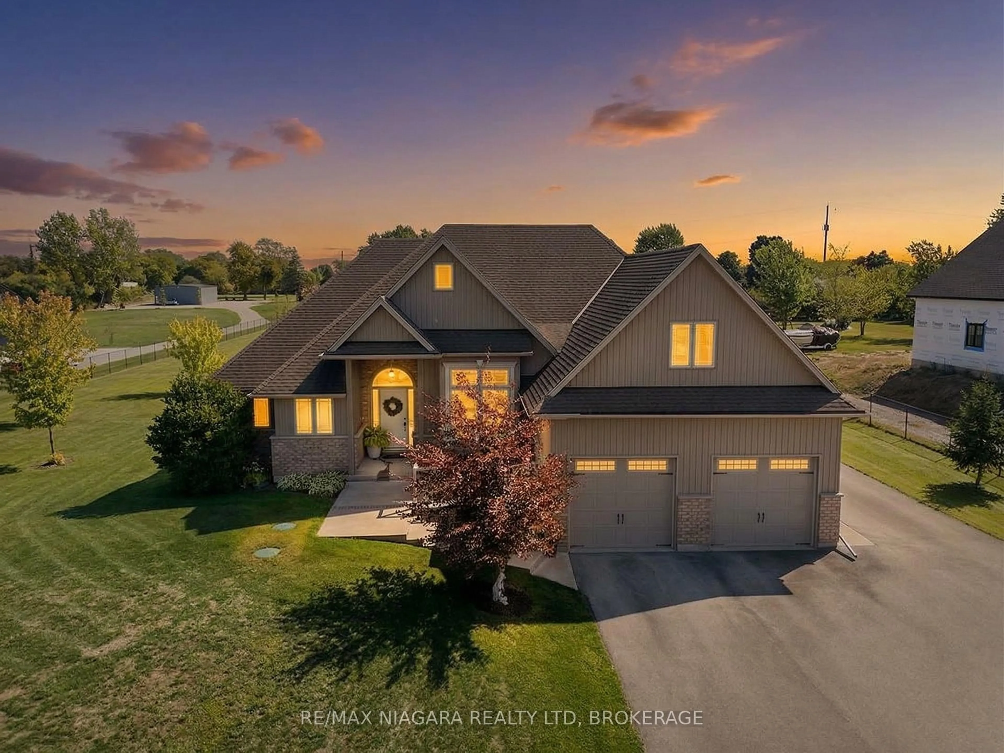 A pic from outside/outdoor area/front of a property/back of a property/a pic from drone, street for 20219 Youngs Rd, Wainfleet Ontario L3K 5V4