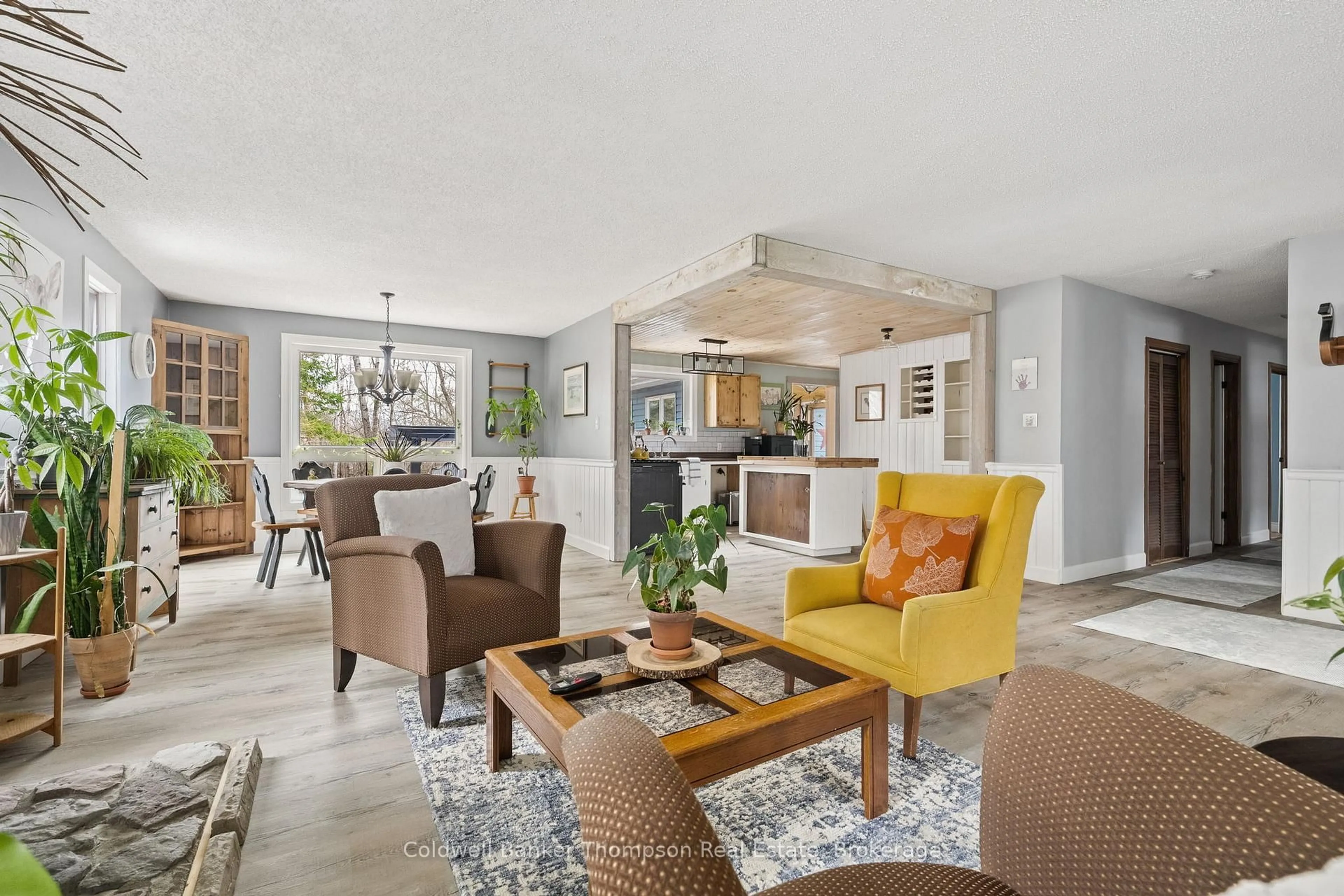 Living room with furniture, unknown for 47 Florence St, Huntsville Ontario P1H 1V4