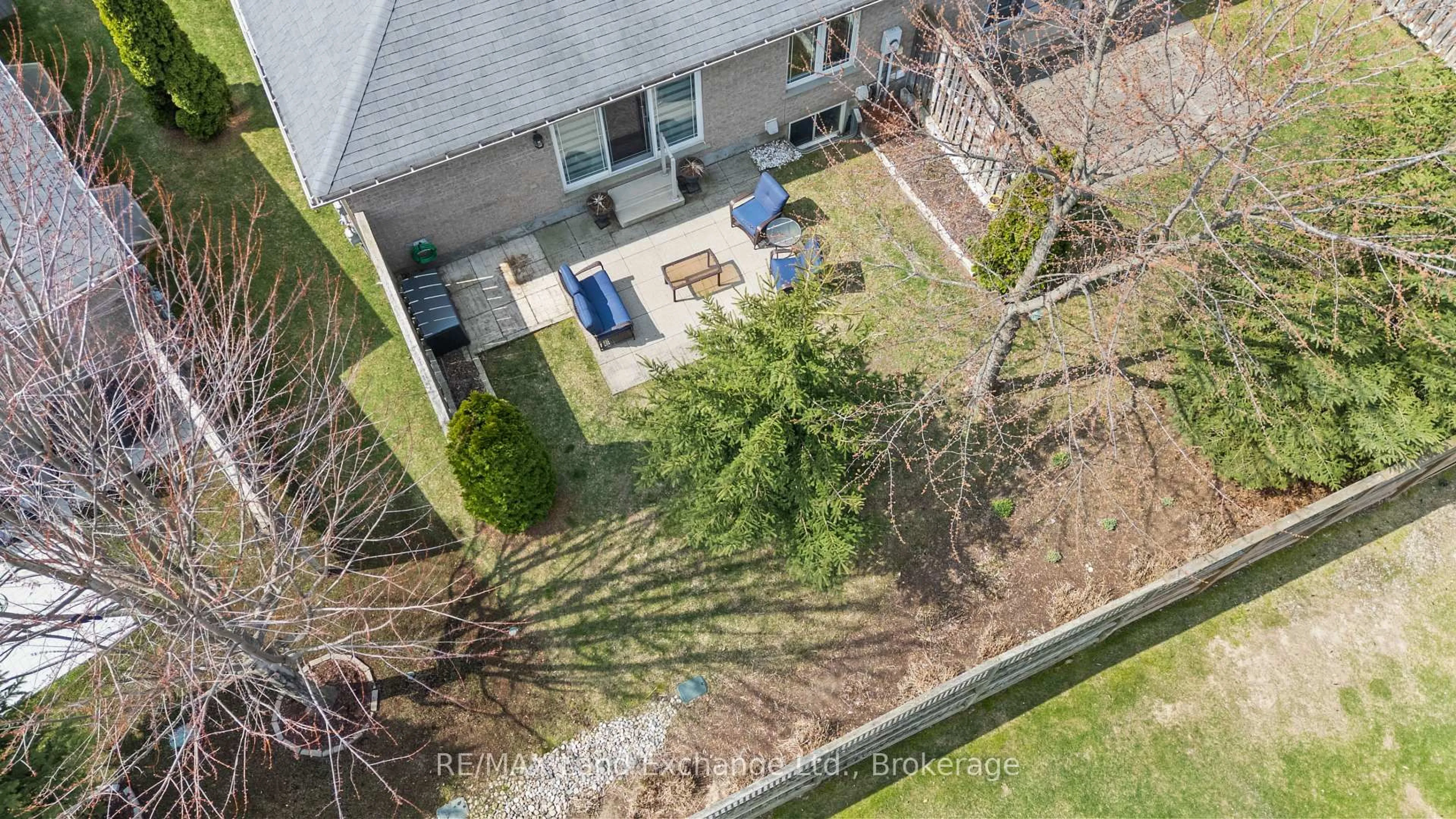 A pic from outside/outdoor area/front of a property/back of a property/a pic from drone, unknown for 395 Joseph St #8, Saugeen Shores Ontario N0H 2C2