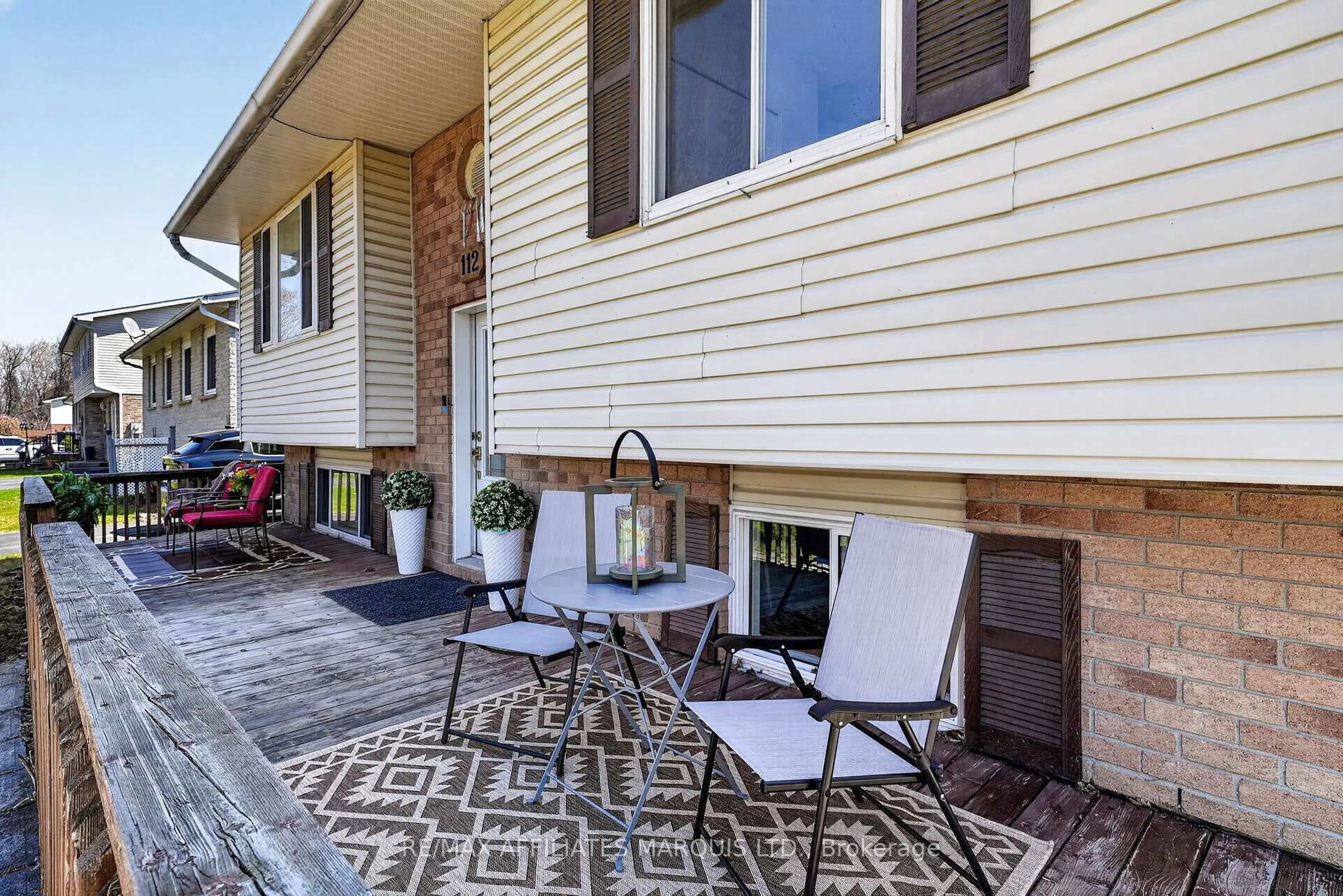 Patio, street for 112 Glen Oaks Crt, Cornwall Ontario K6H 7E6