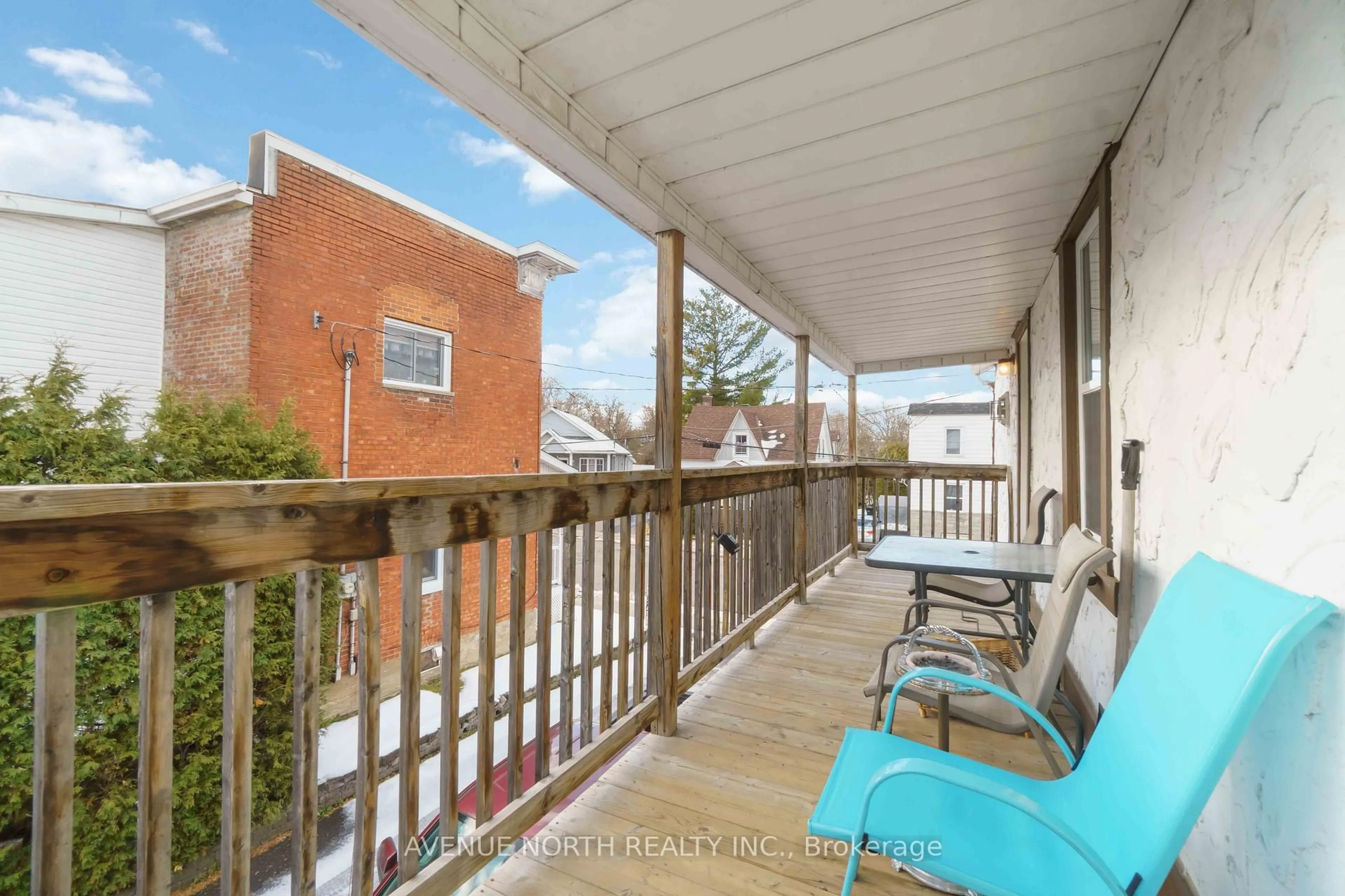 Patio, street for 265 Hamilton St, Hawkesbury Ontario K6A 1Z2