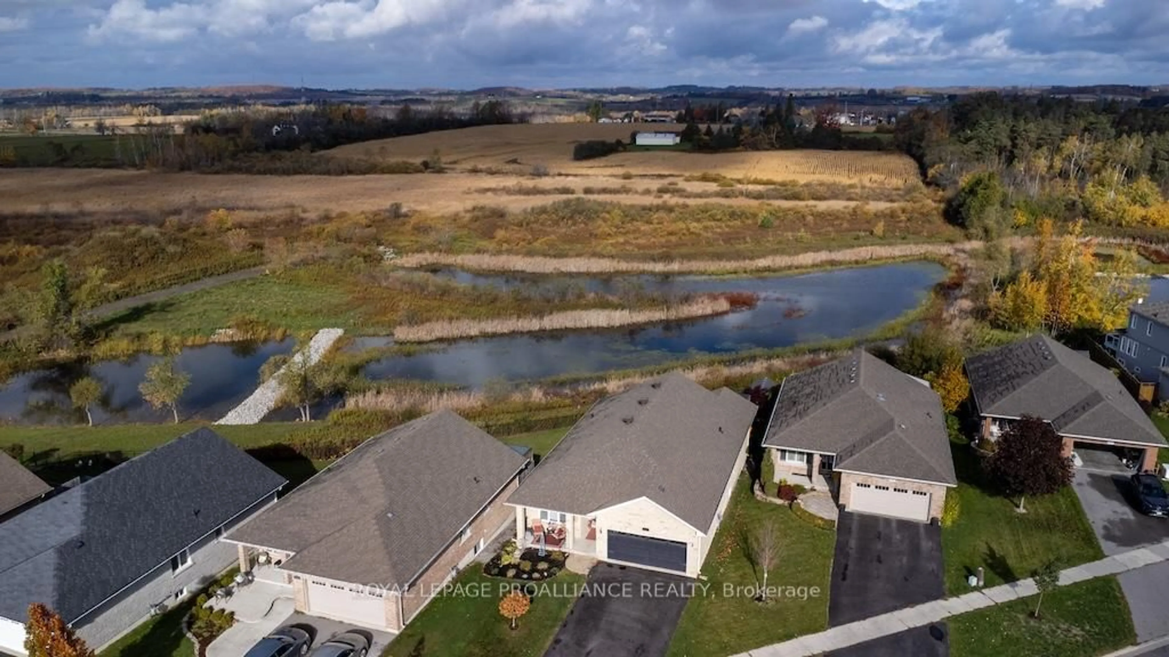 A pic from outside/outdoor area/front of a property/back of a property/a pic from drone, water/lake/river/ocean view for 1445 Ireland Dr, Peterborough Ontario K9K 0A4
